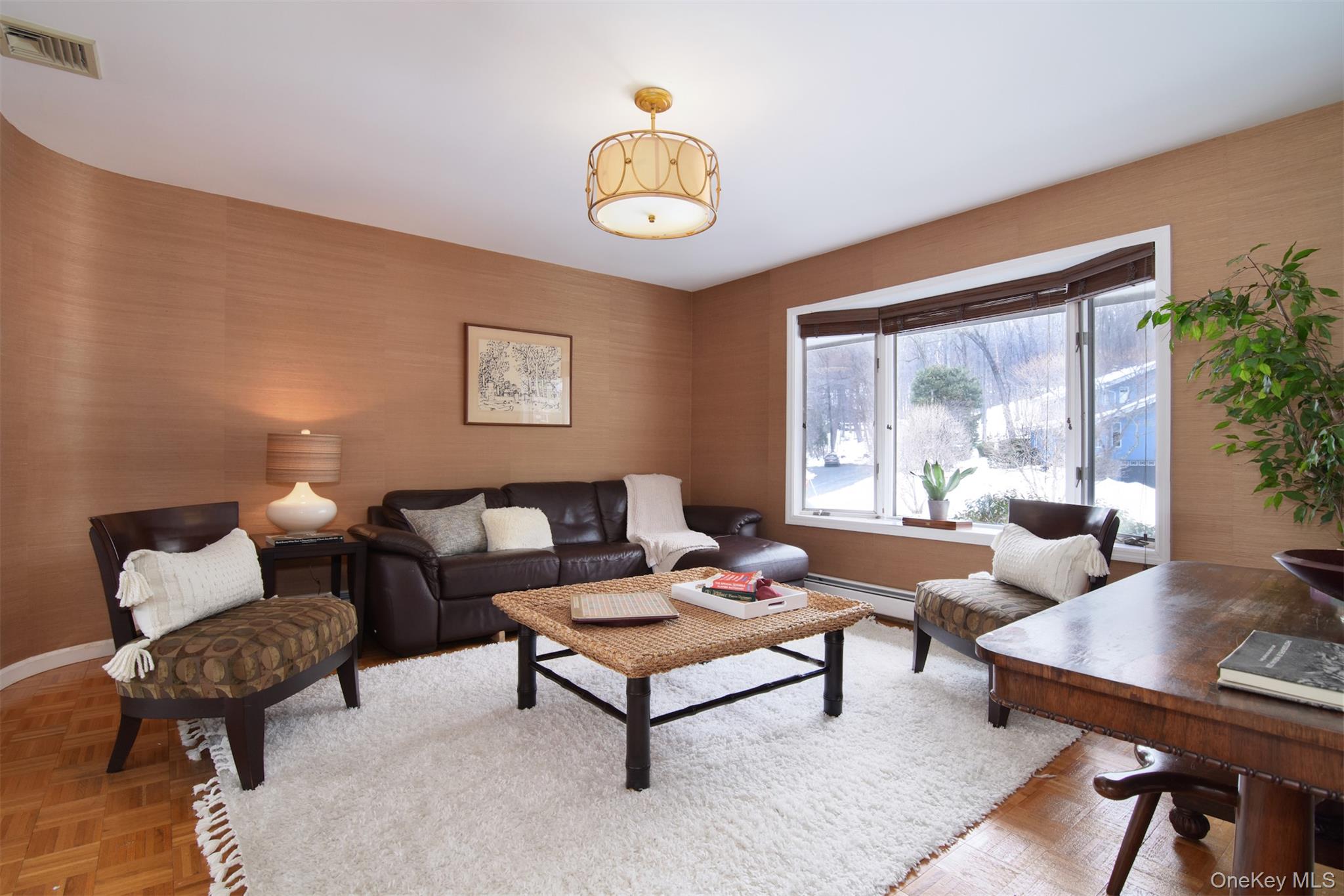 #8 photo, 4 Ilinka Lane, Irvington , NY 10533