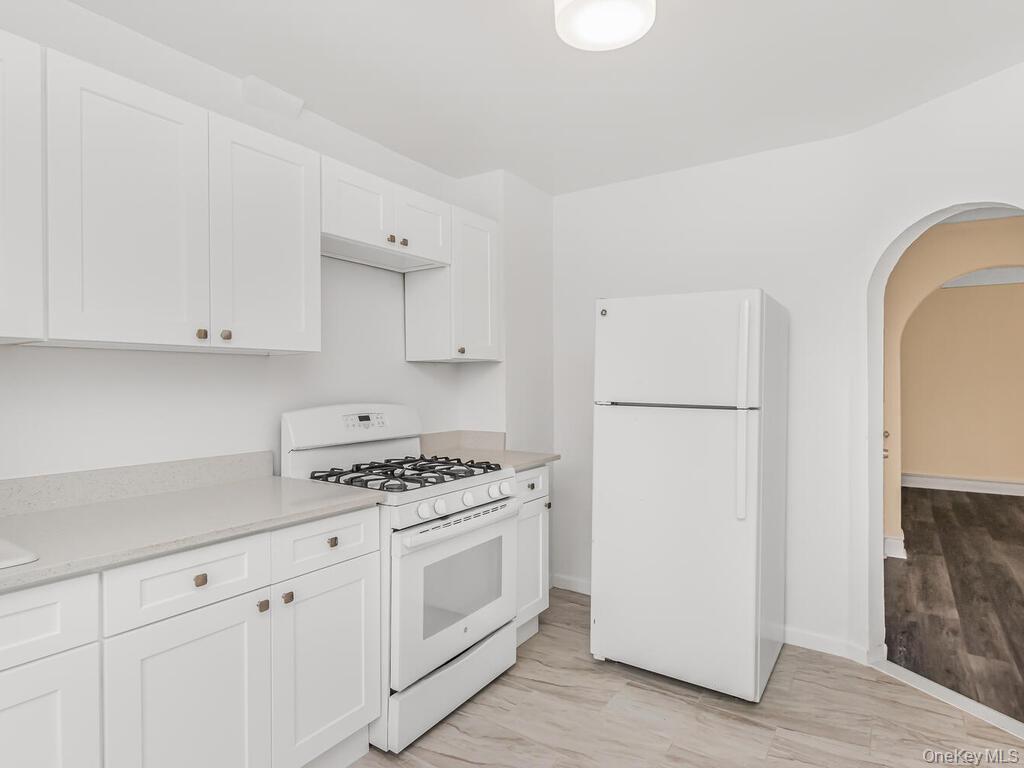 #7 photo, 3302 Bronxwood Avenue, Bronx , NY 10469