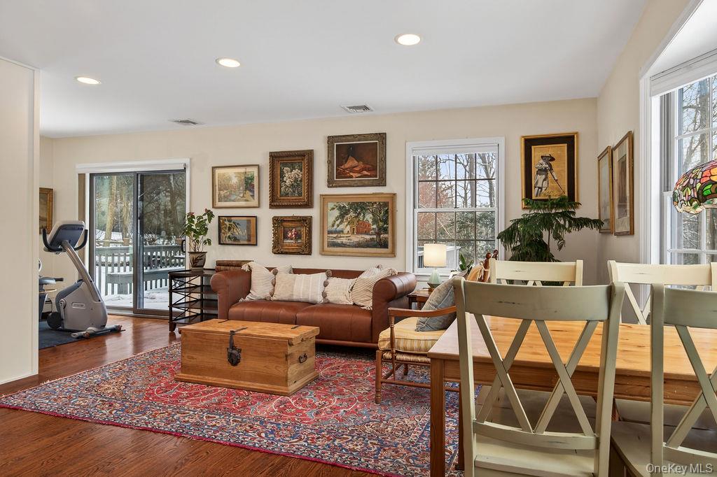 #15 photo, 175 Palmer Lane, Thornwood , NY 10594