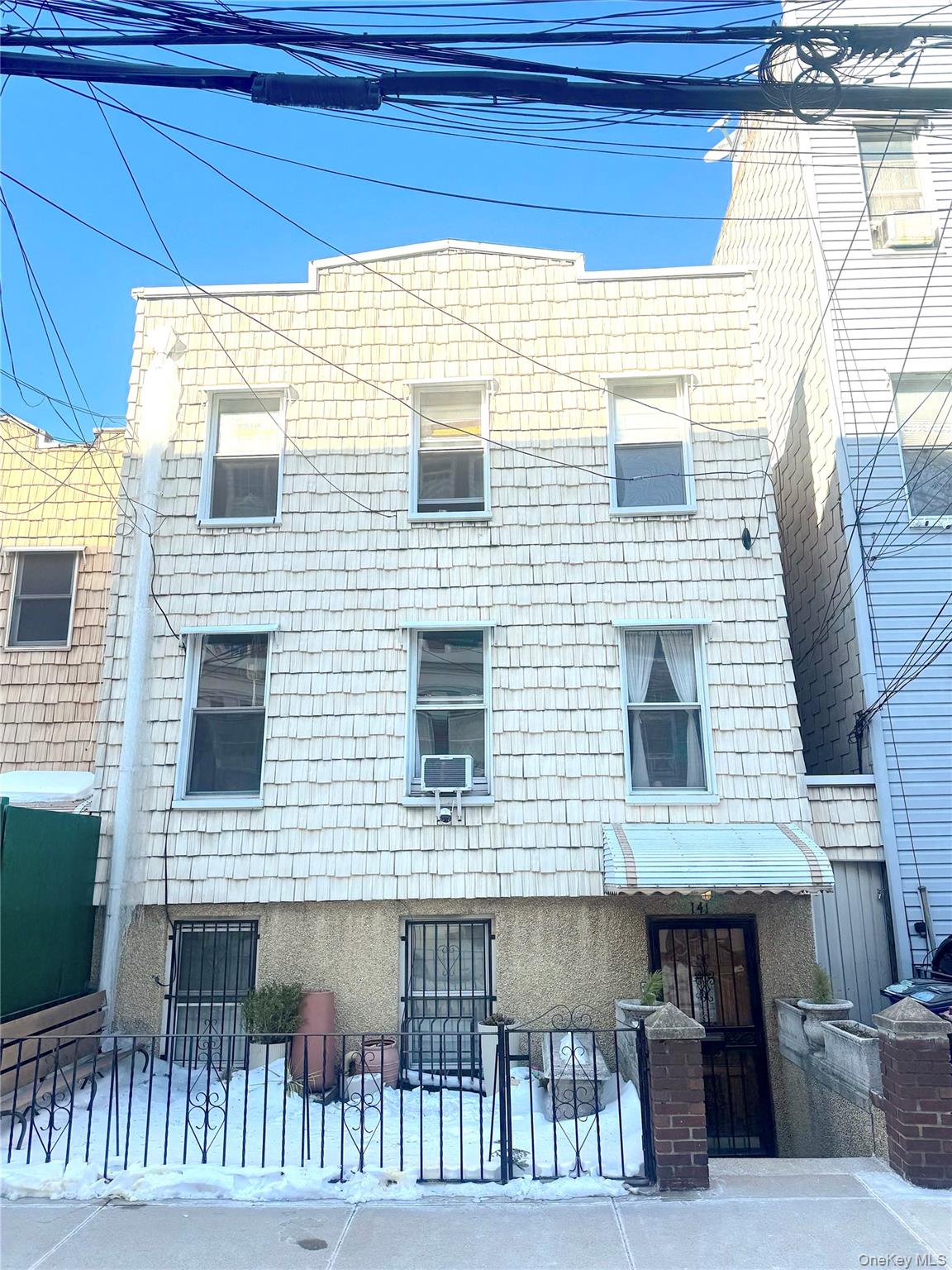 #1 photo, 141 Conselyea Street, Brooklyn , NY 11211