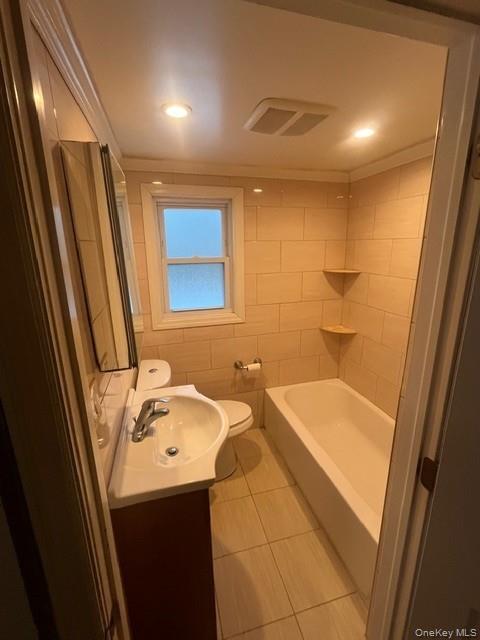 #12 photo, 178 Adirondack Drive, سوفولك Selden , NY 11784