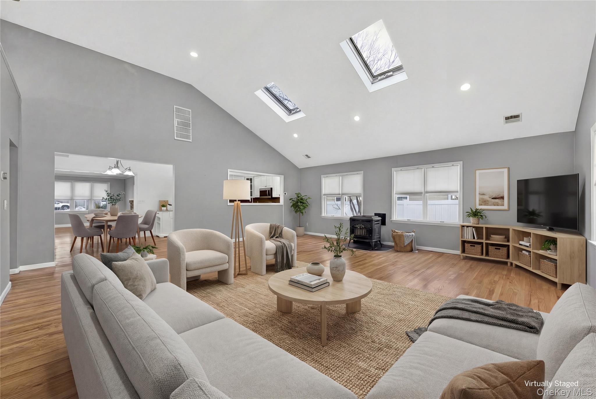 #14 photo, 535 Brooklyn Boulevard, सफ़ोक काउंटी Brightwaters , NY 11718