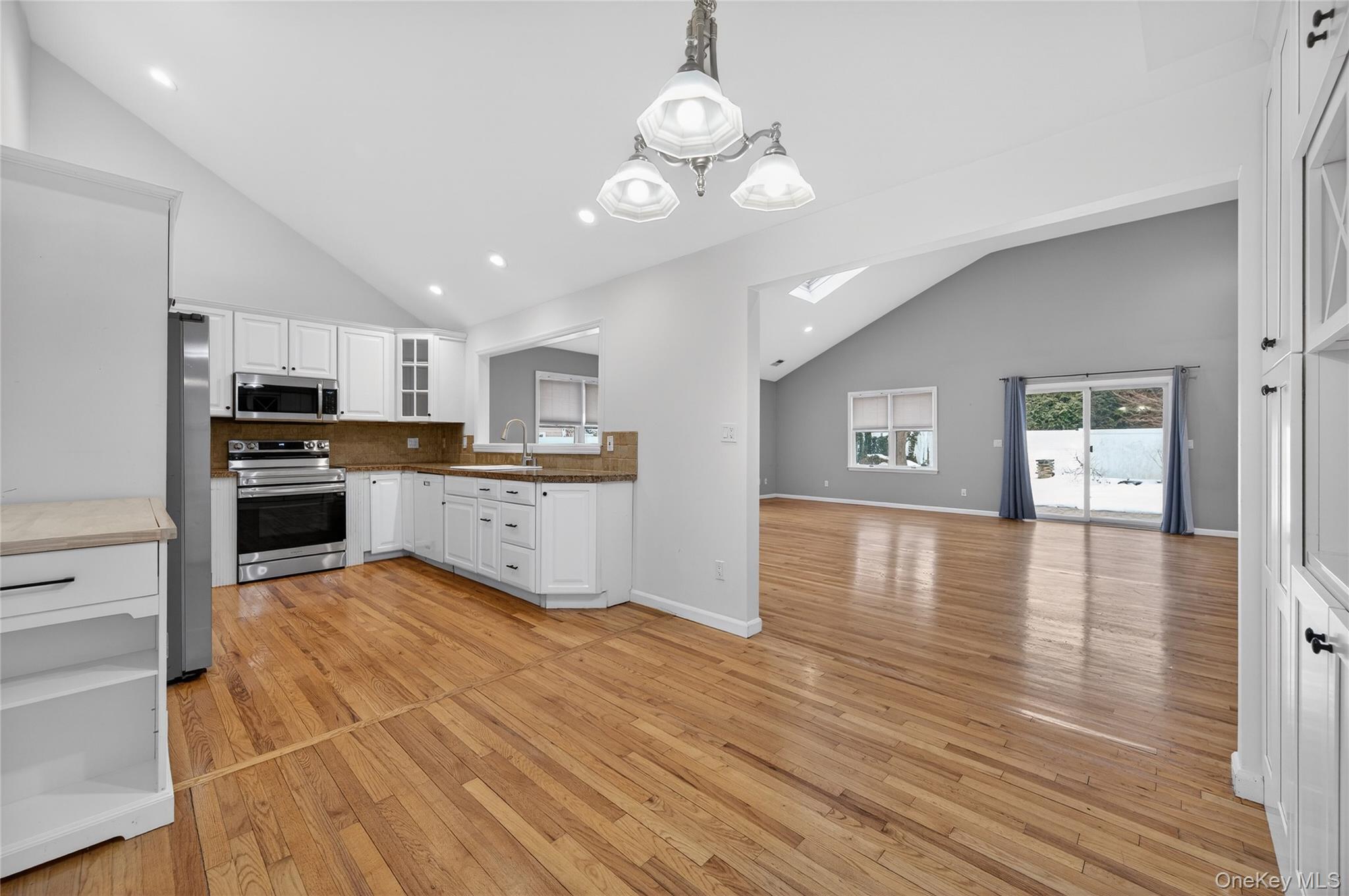 #16 photo, 535 Brooklyn Boulevard, सफ़ोक काउंटी Brightwaters , NY 11718