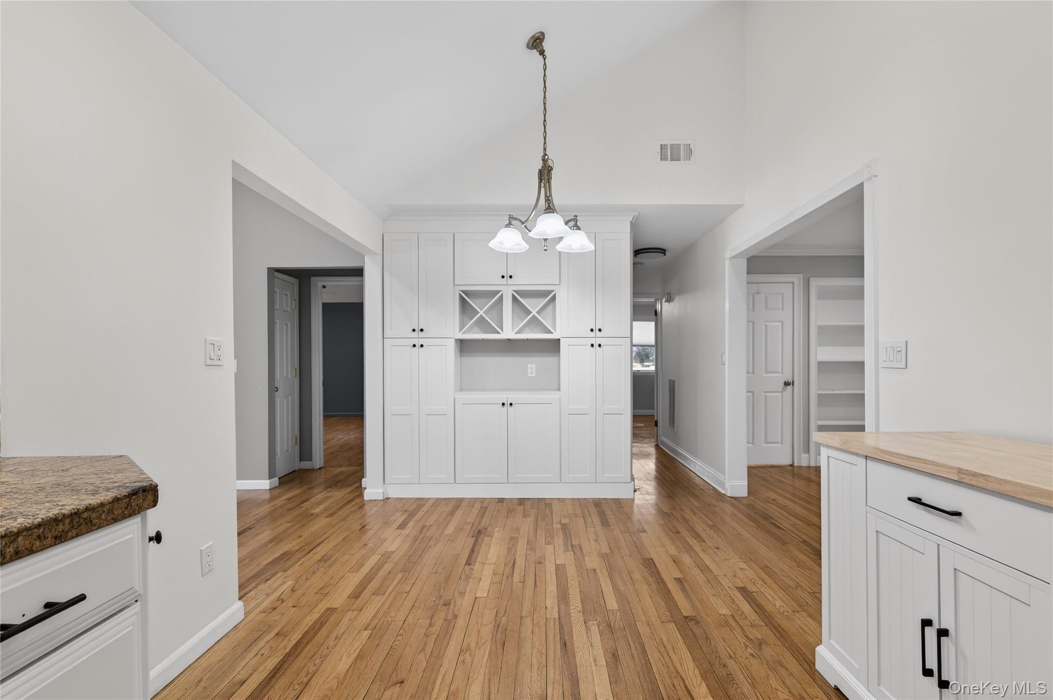 #17 photo, 535 Brooklyn Boulevard, सफ़ोक काउंटी Brightwaters , NY 11718