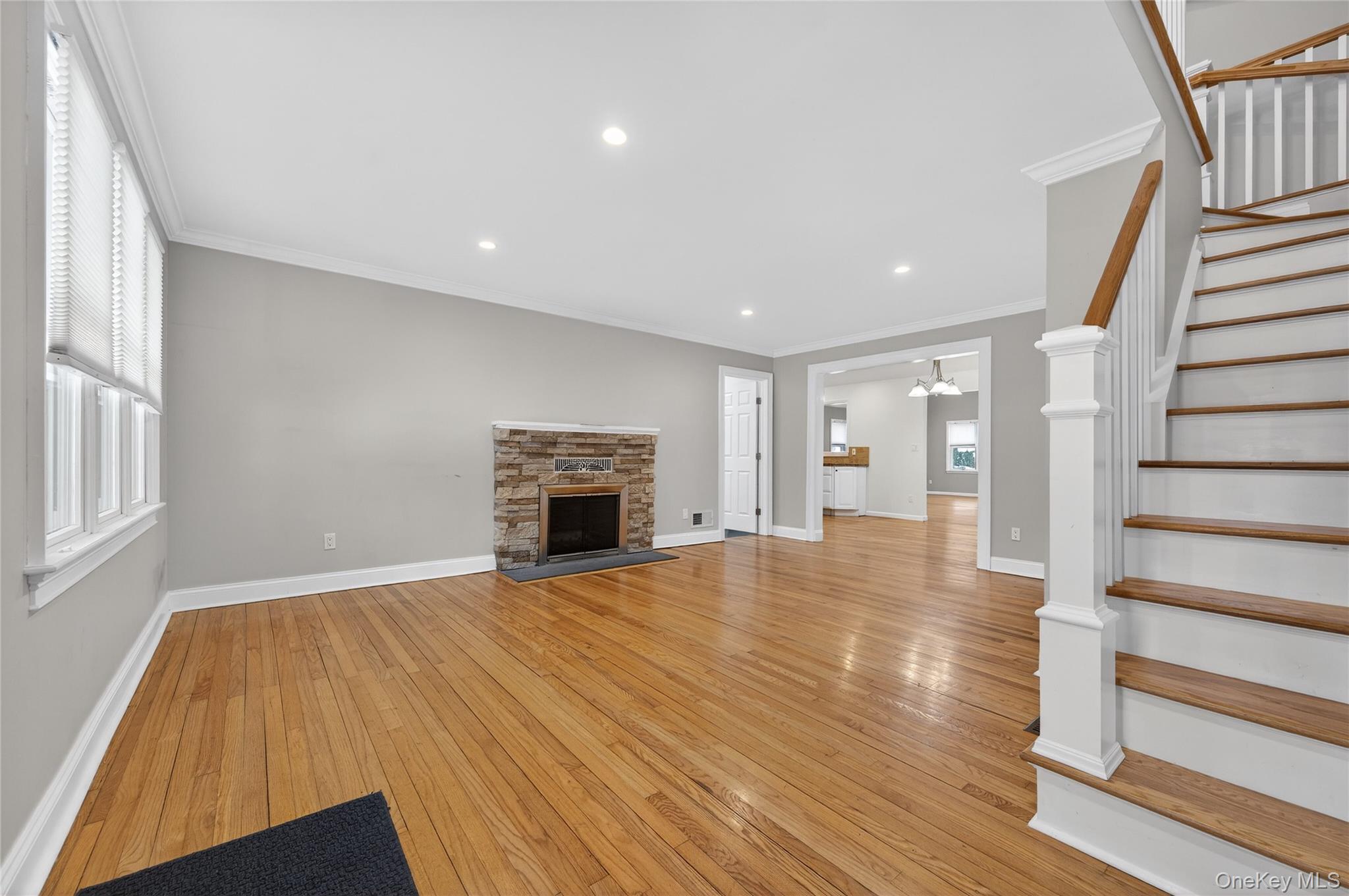 #4 photo, 535 Brooklyn Boulevard, सफ़ोक काउंटी Brightwaters , NY 11718