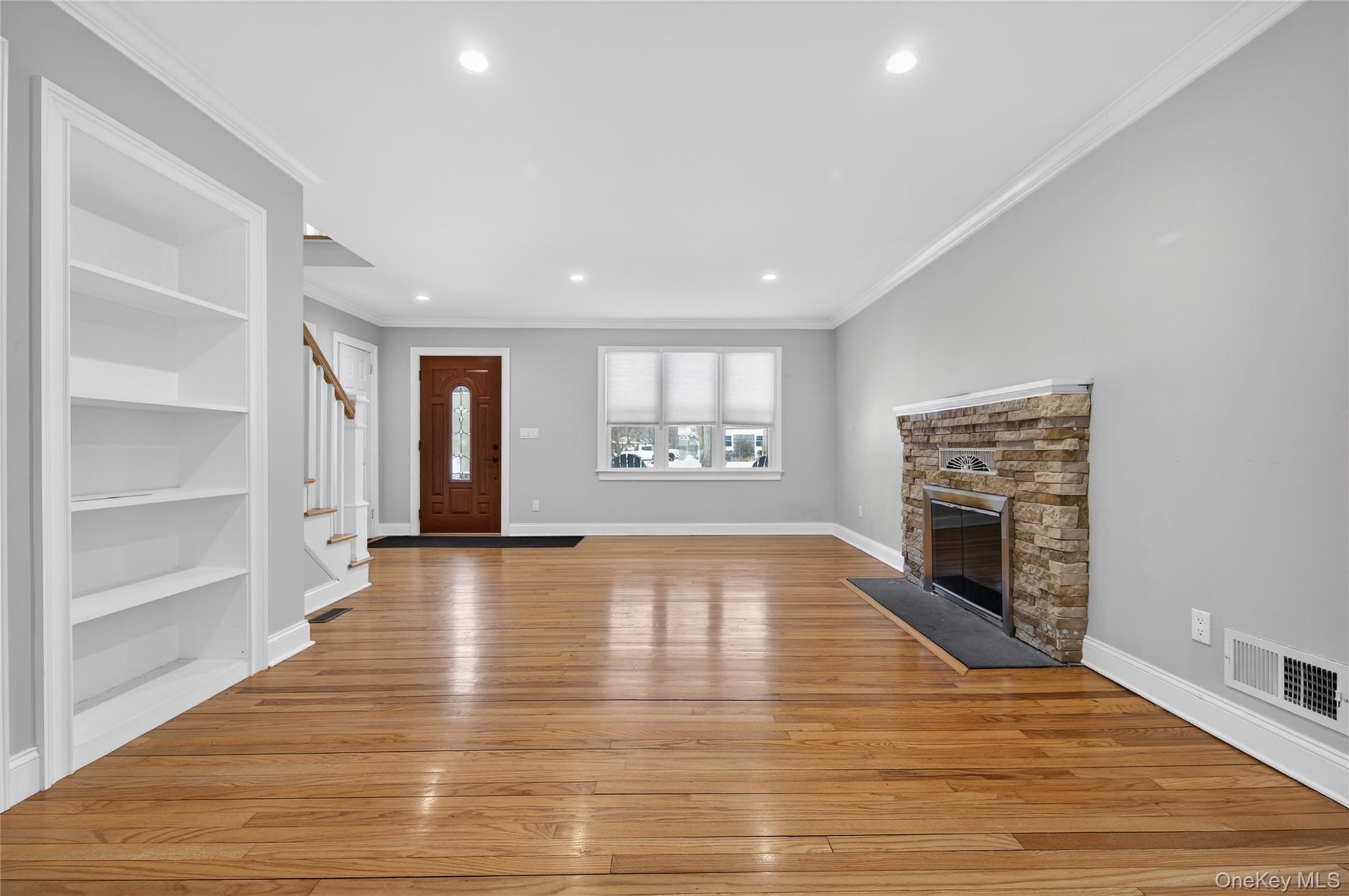 #7 photo, 535 Brooklyn Boulevard, सफ़ोक काउंटी Brightwaters , NY 11718