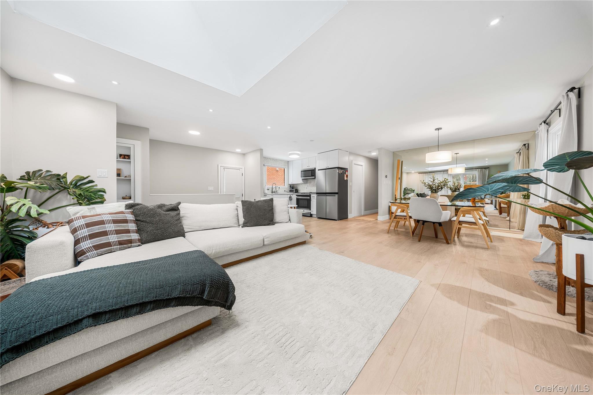 #5 photo, 3004 73rd Street, East Elmhurst , NY 11370