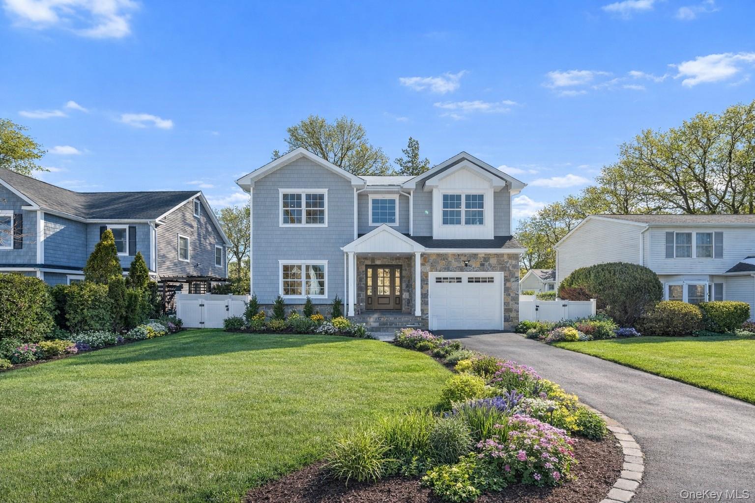 #1 photo, 294 Curtis Avenue, ناسو Carle Place , NY 11514