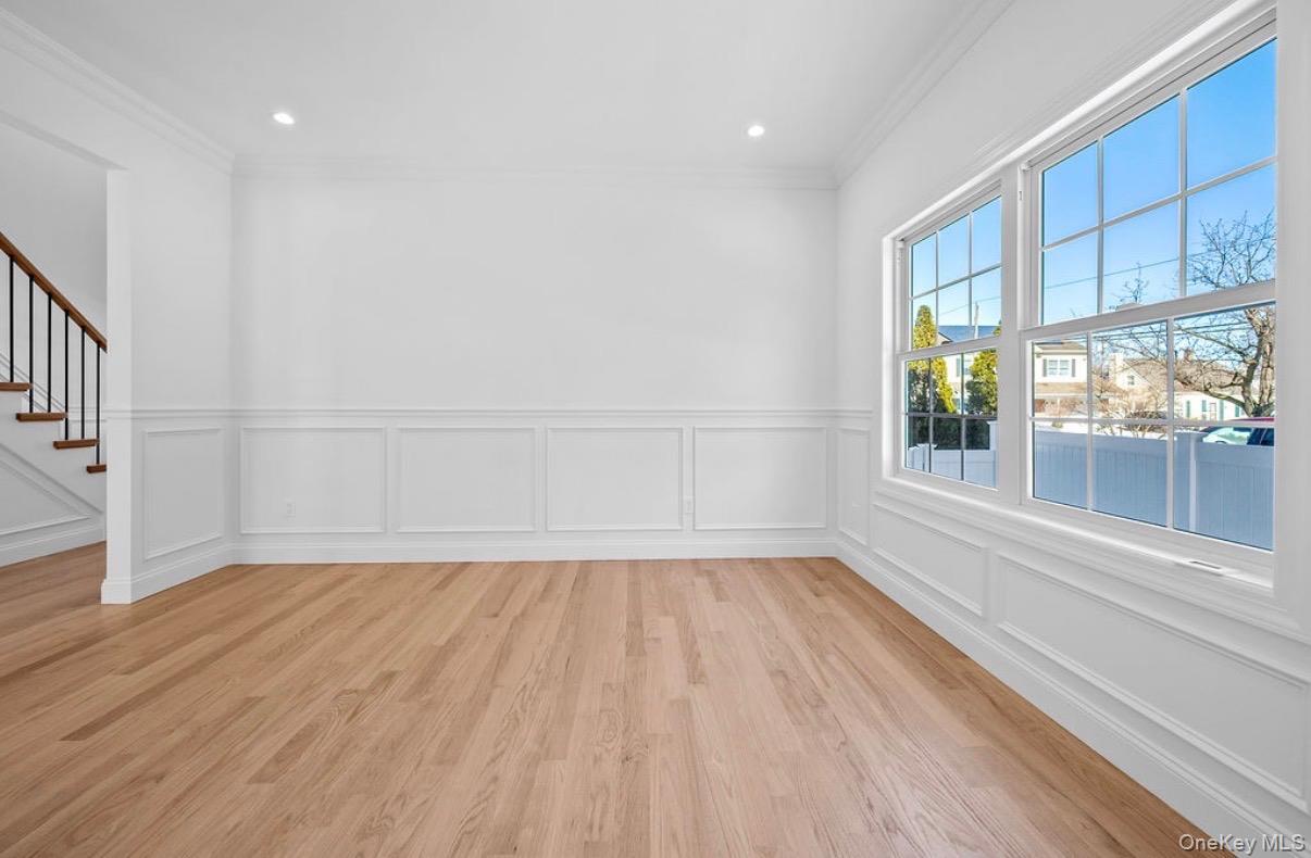 #11 photo, 294 Curtis Avenue, ناسو Carle Place , NY 11514