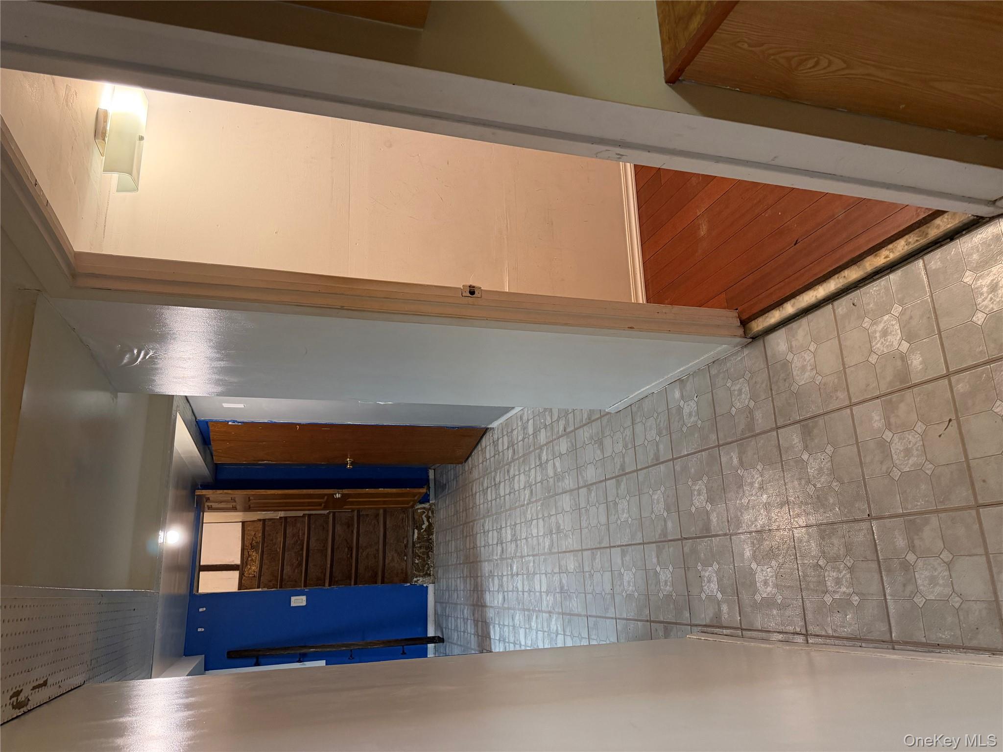 #13 photo, 92-55 215th Place, Queens Village , NY 11428