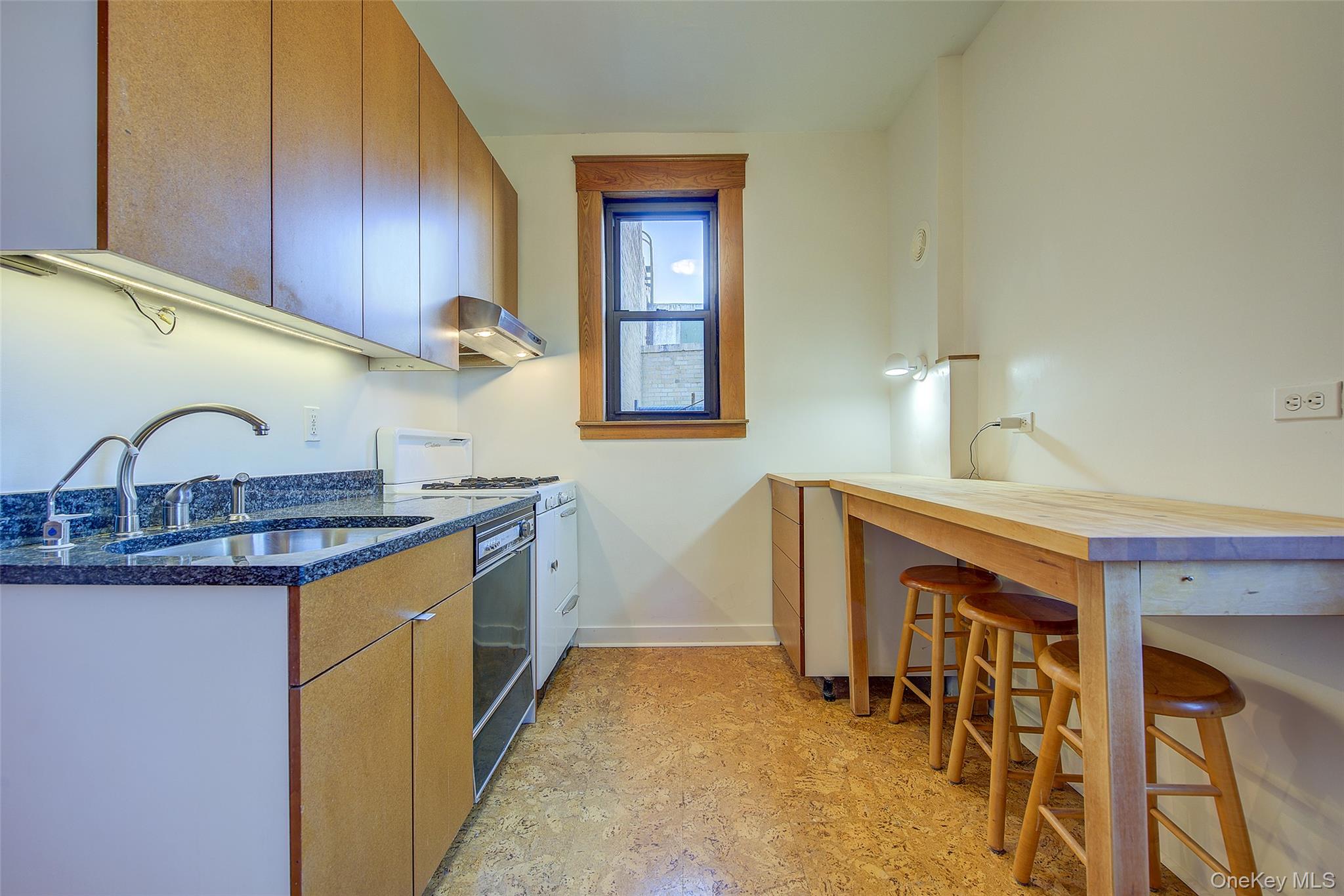 #12 photo, 33-11 82nd Street, 皇后區 Jackson Heights , NY 11372