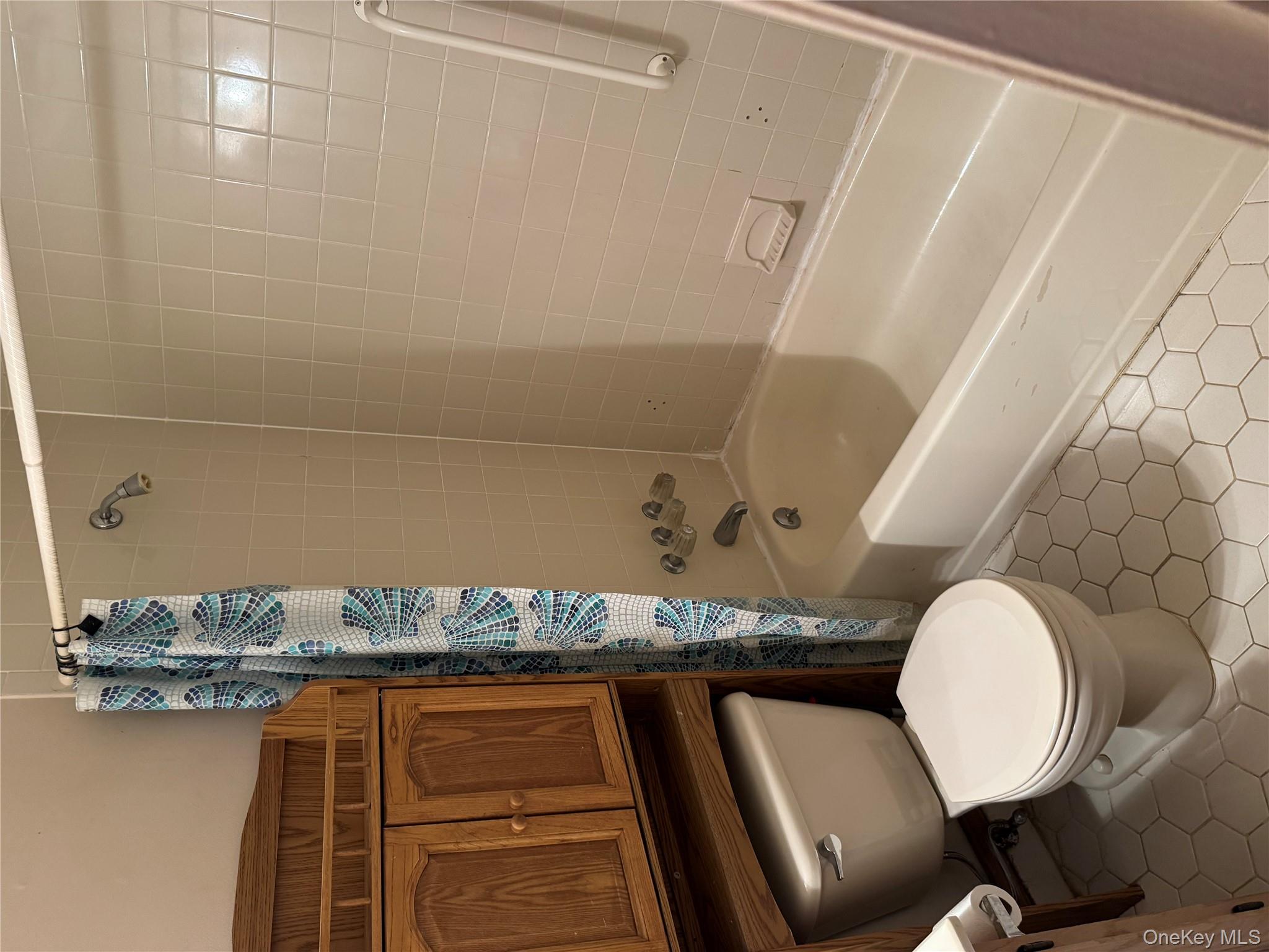 #15 photo, 511 Race Place, सफ़ोक काउंटी Oakdale , NY 11769