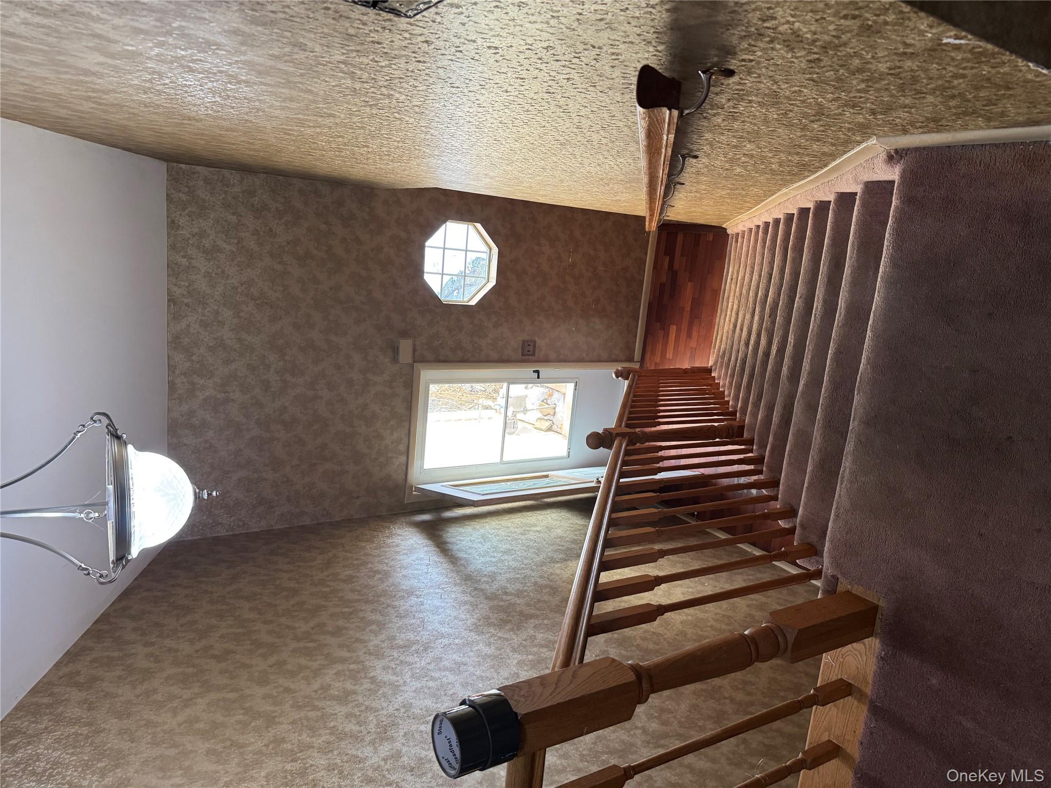 #19 photo, 511 Race Place, सफ़ोक काउंटी Oakdale , NY 11769