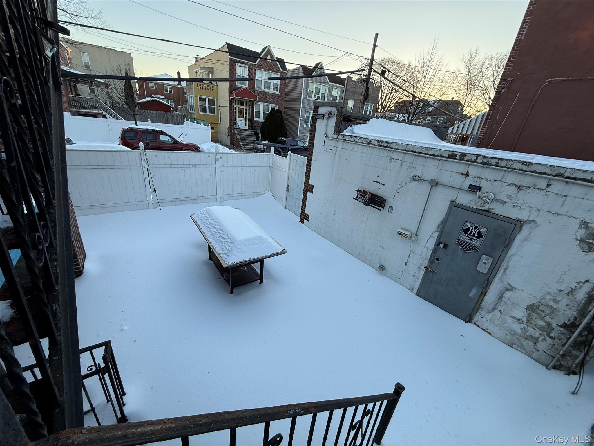 #14 photo, 2025 Hobart Avenue, הברונקס Bronx , NY 10461