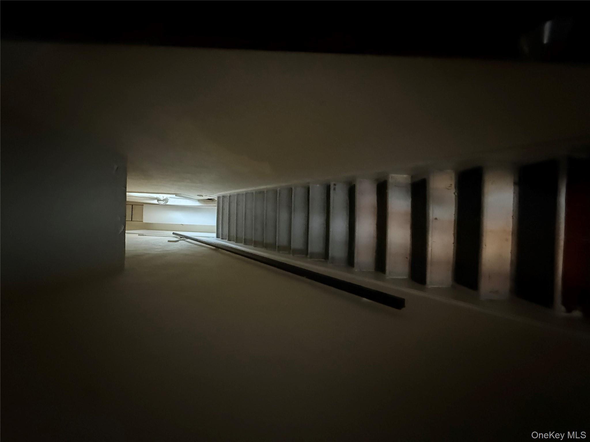 #15 photo, 2025 Hobart Avenue, הברונקס Bronx , NY 10461