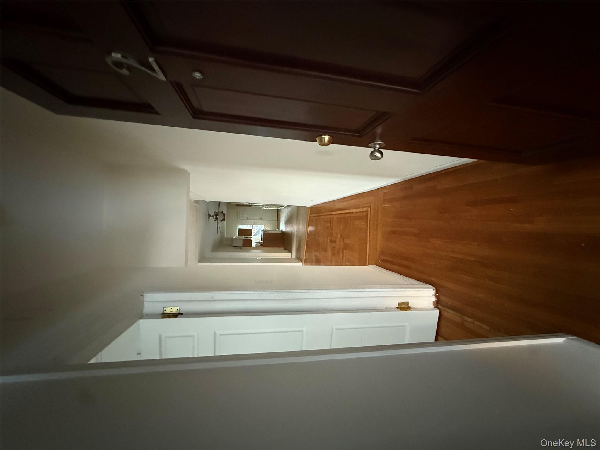 #3 photo, 2025 Hobart Avenue, הברונקס Bronx , NY 10461