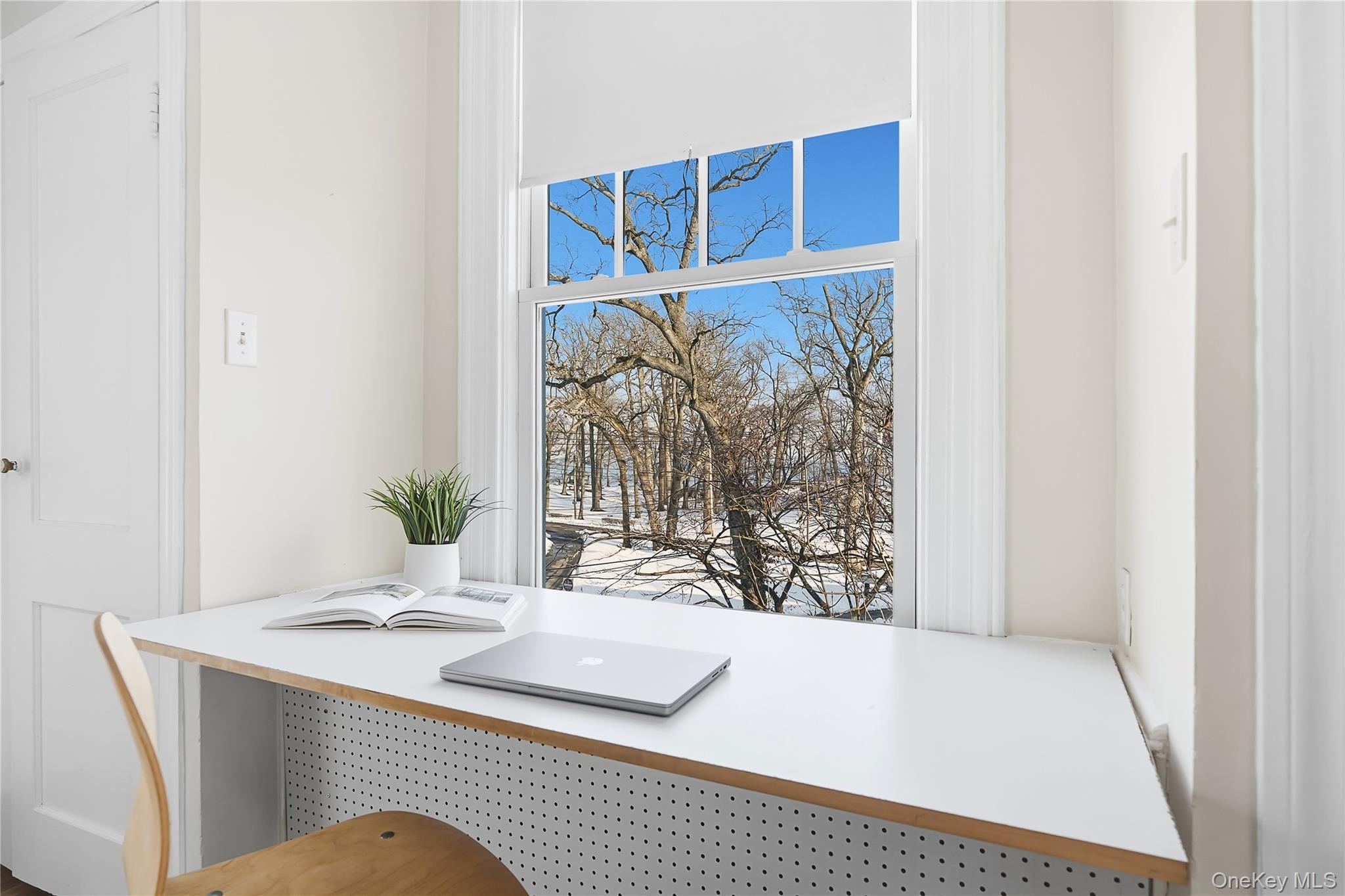 #16 photo, 10 Circle Avenue, Larchmont , NY 10538