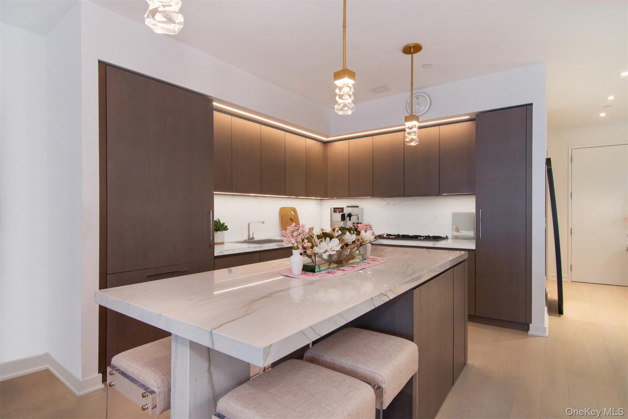 #5 photo, 77 Charlton Street, New York (Manhattan) , NY 10014