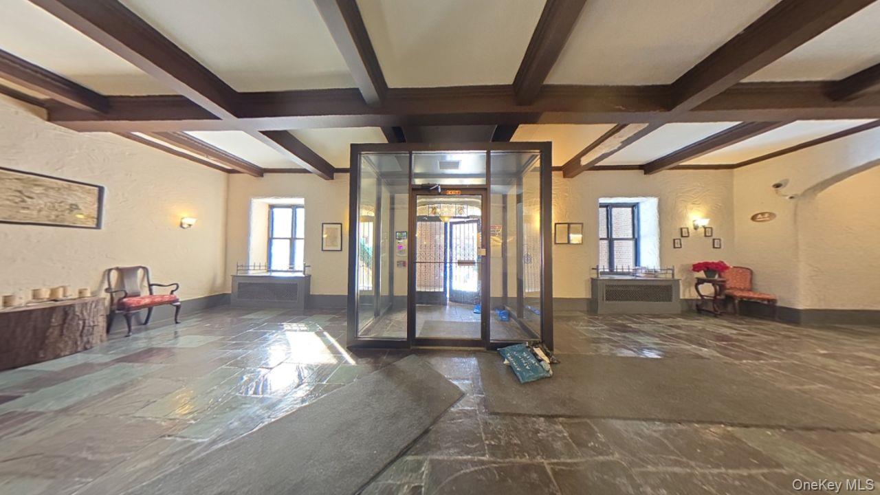 #1 photo, 100 Pelham Road, 紐約州 New Rochelle , NY 10805