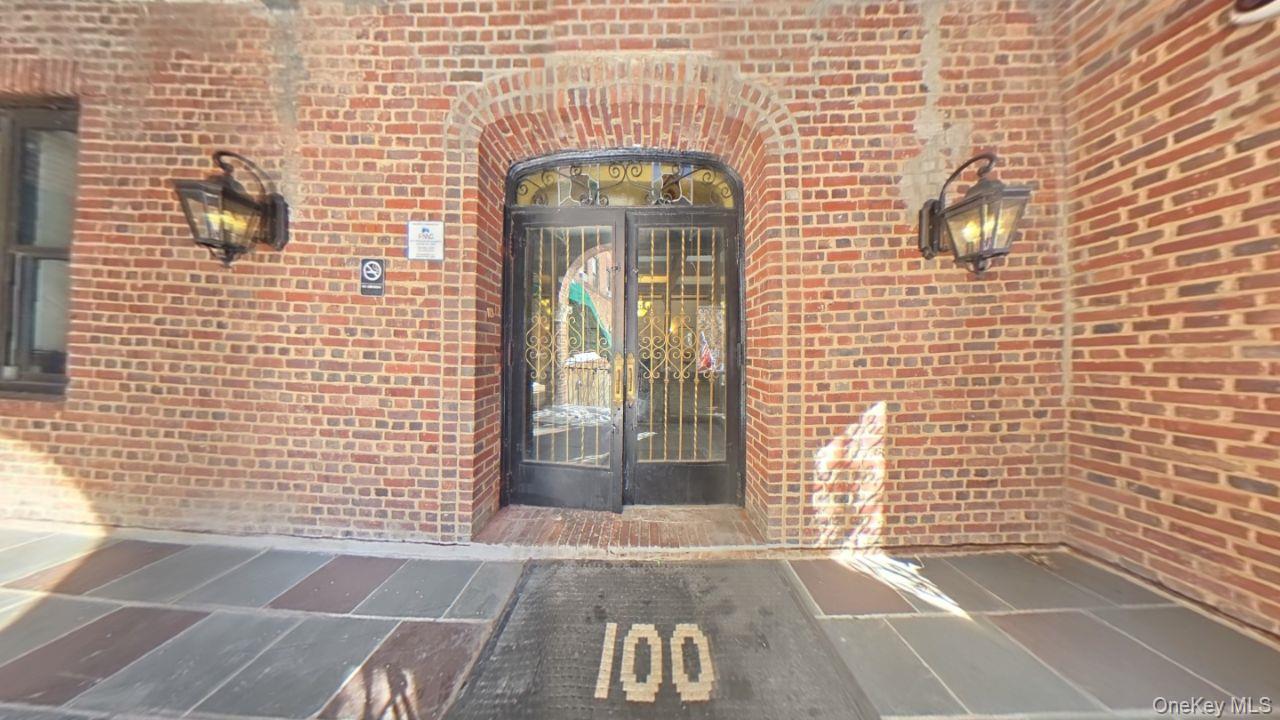 #2 photo, 100 Pelham Road, 紐約州 New Rochelle , NY 10805