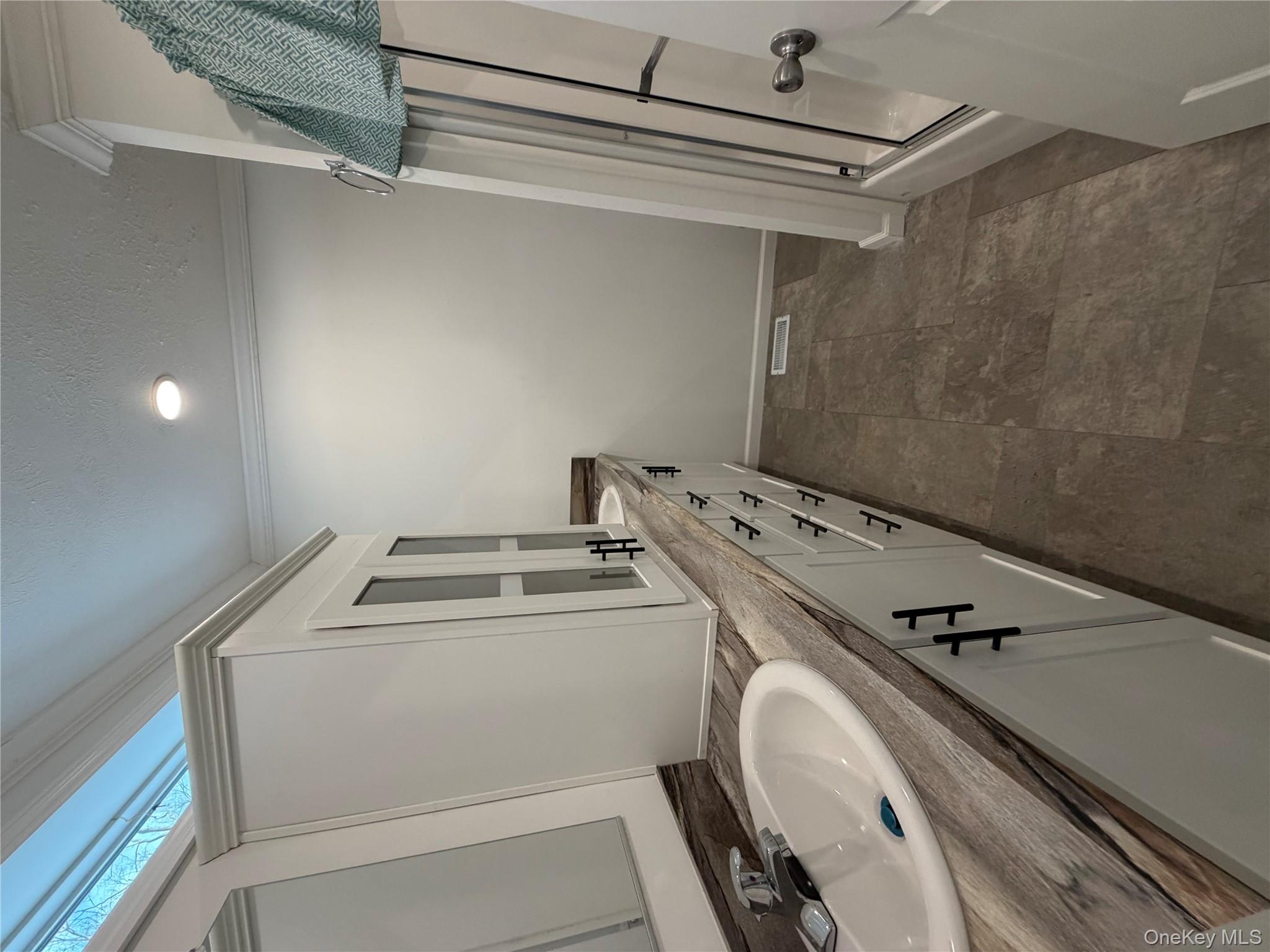 #8 photo, 1 Susan Lane, Cairo , NY 12482