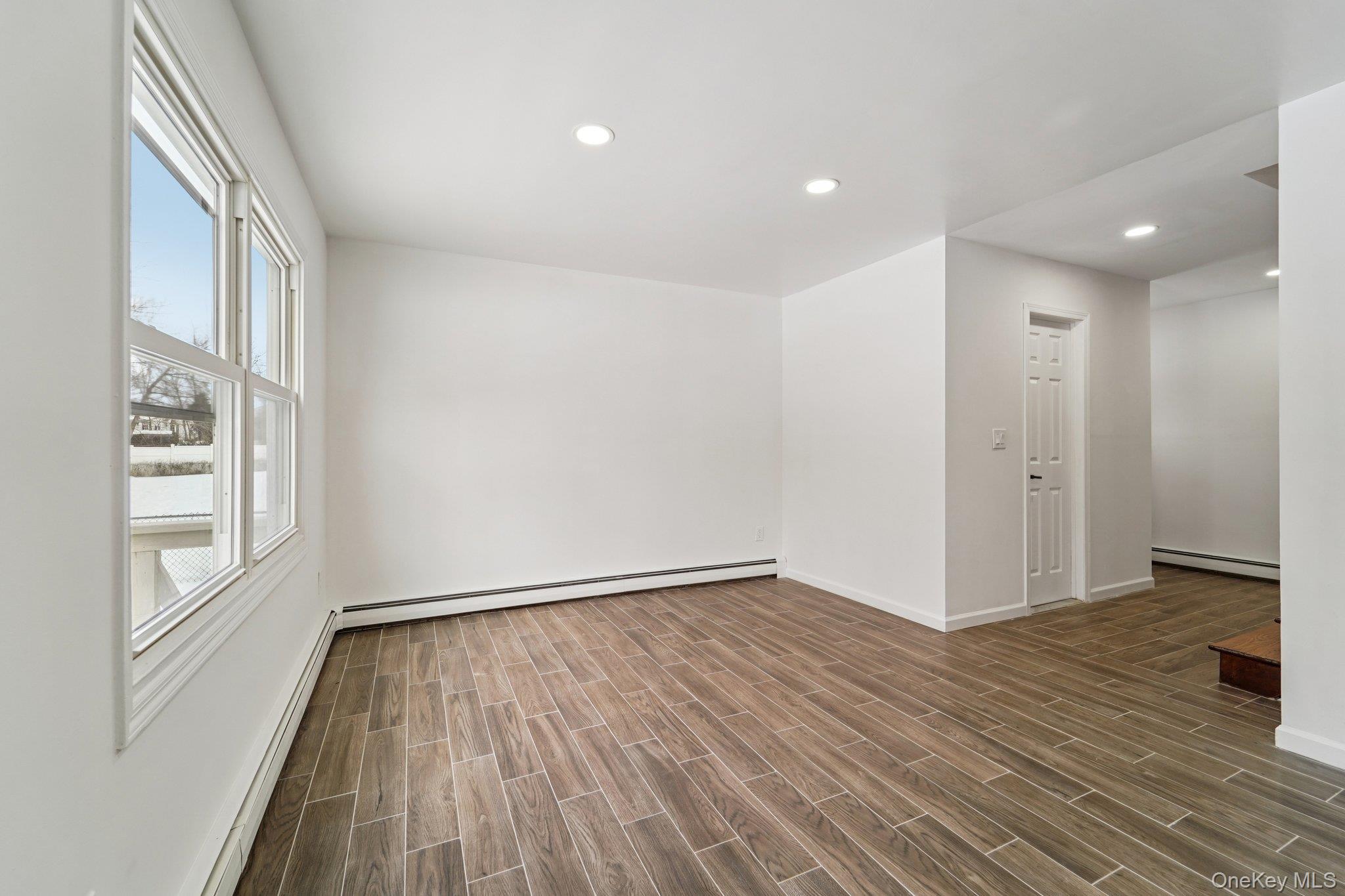 #14 photo, 29 Green Avenue, 紐約州 Valley Cottage , NY 10989