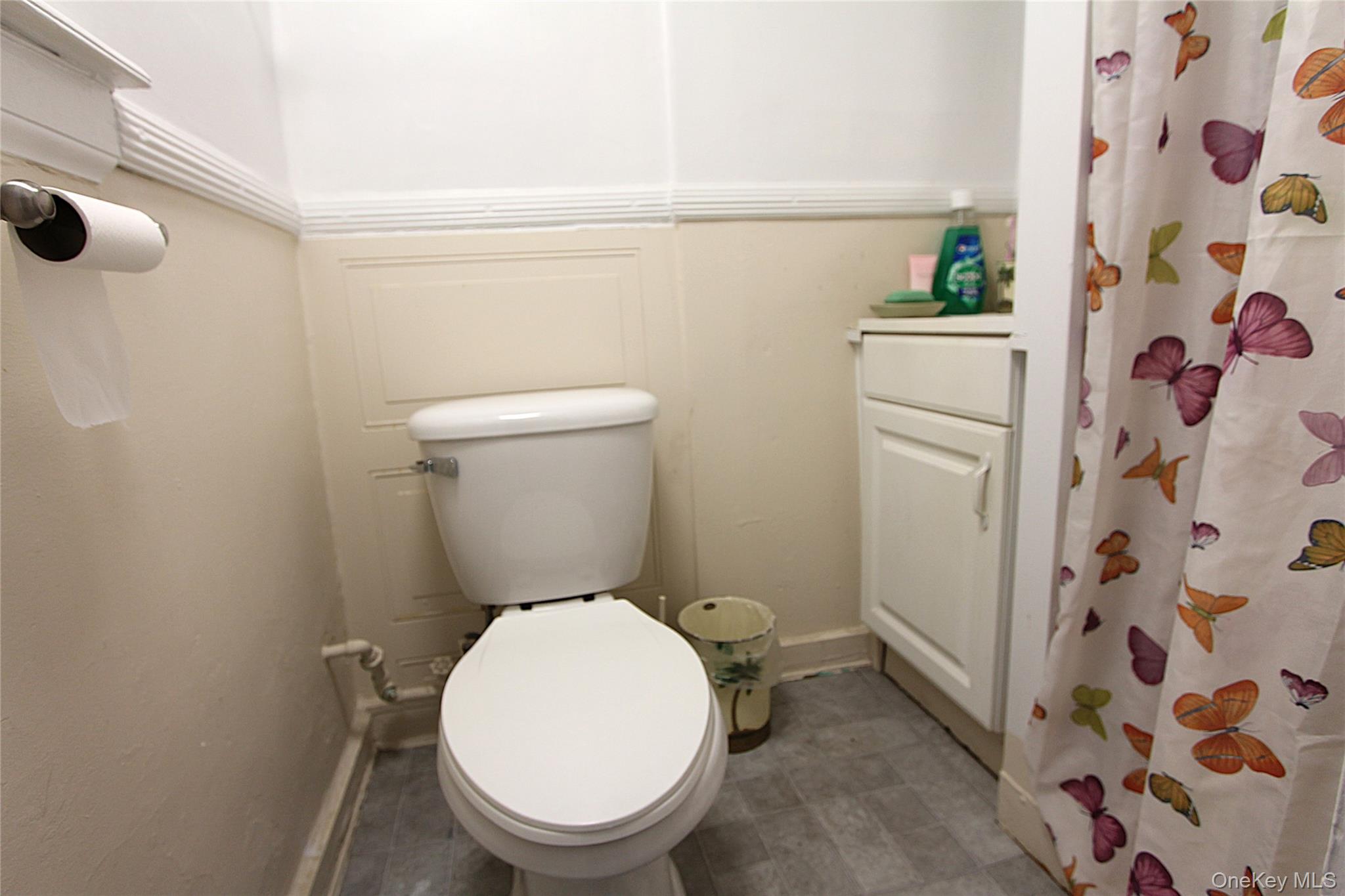 #15 photo, 60-59 70th Street, Maspeth , NY 11378