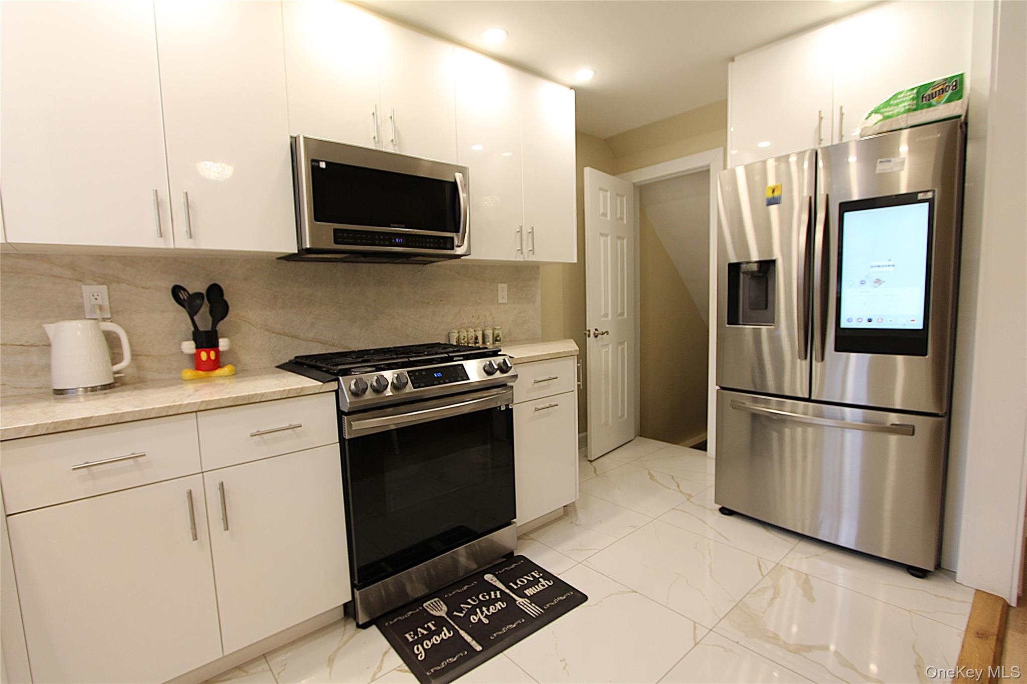 #6 photo, 60-59 70th Street, Maspeth , NY 11378