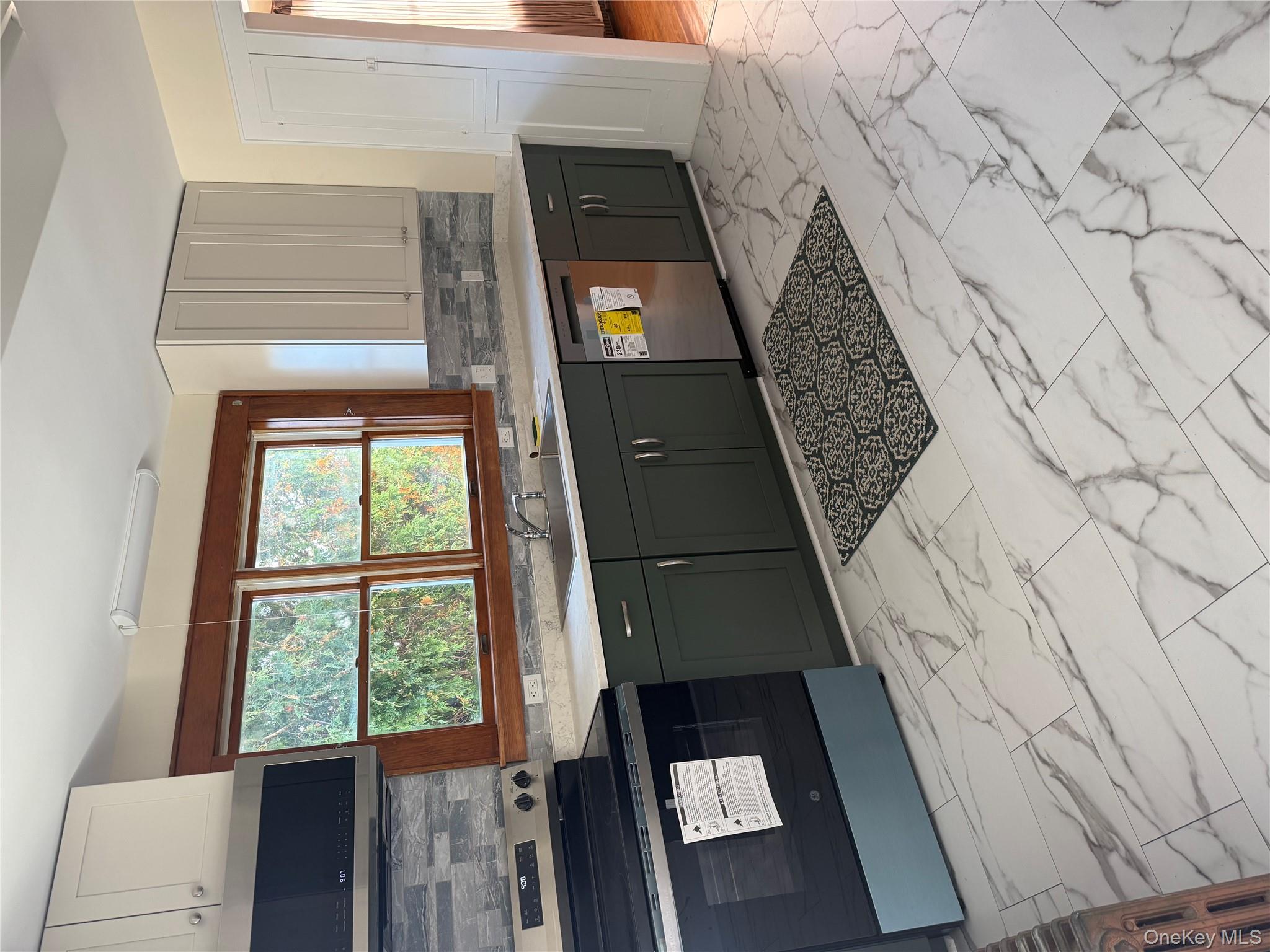 #2 photo, 242 Deep Hole Road, سوفولك Calverton , NY 11901