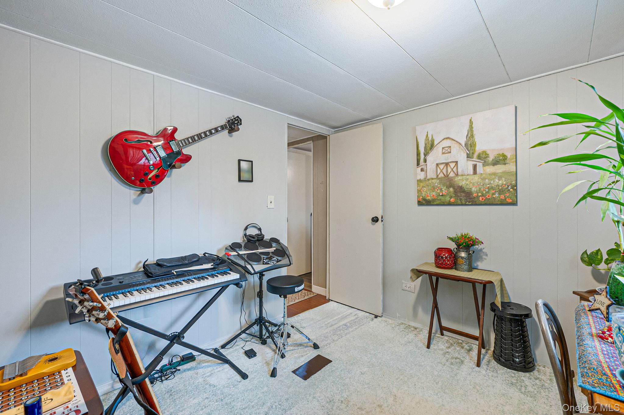 #16 photo, 525 Riverleigh Avenue, Саффолк ‖ Riverhead , NY 11901