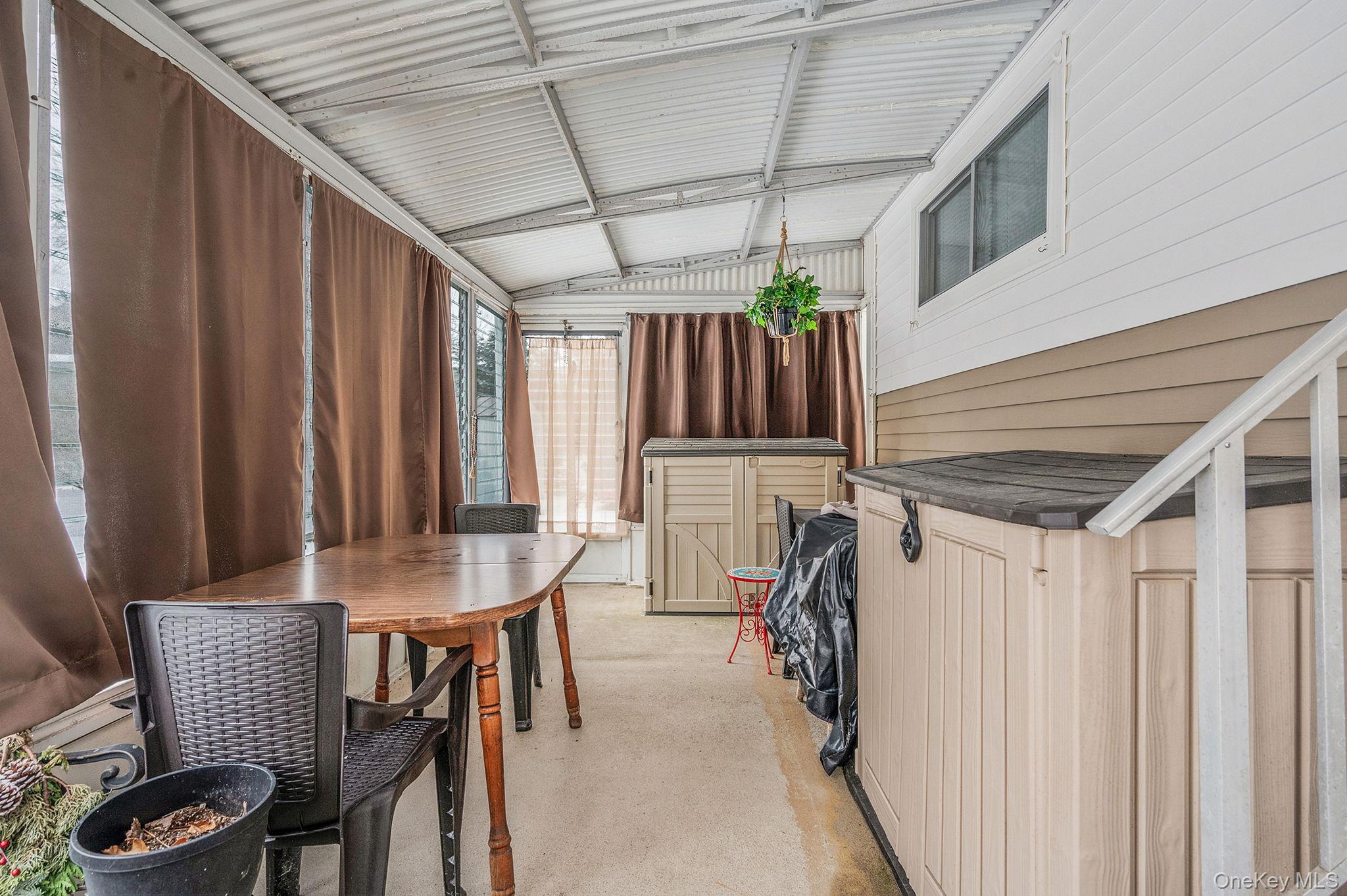 #20 photo, 525 Riverleigh Avenue, Саффолк ‖ Riverhead , NY 11901