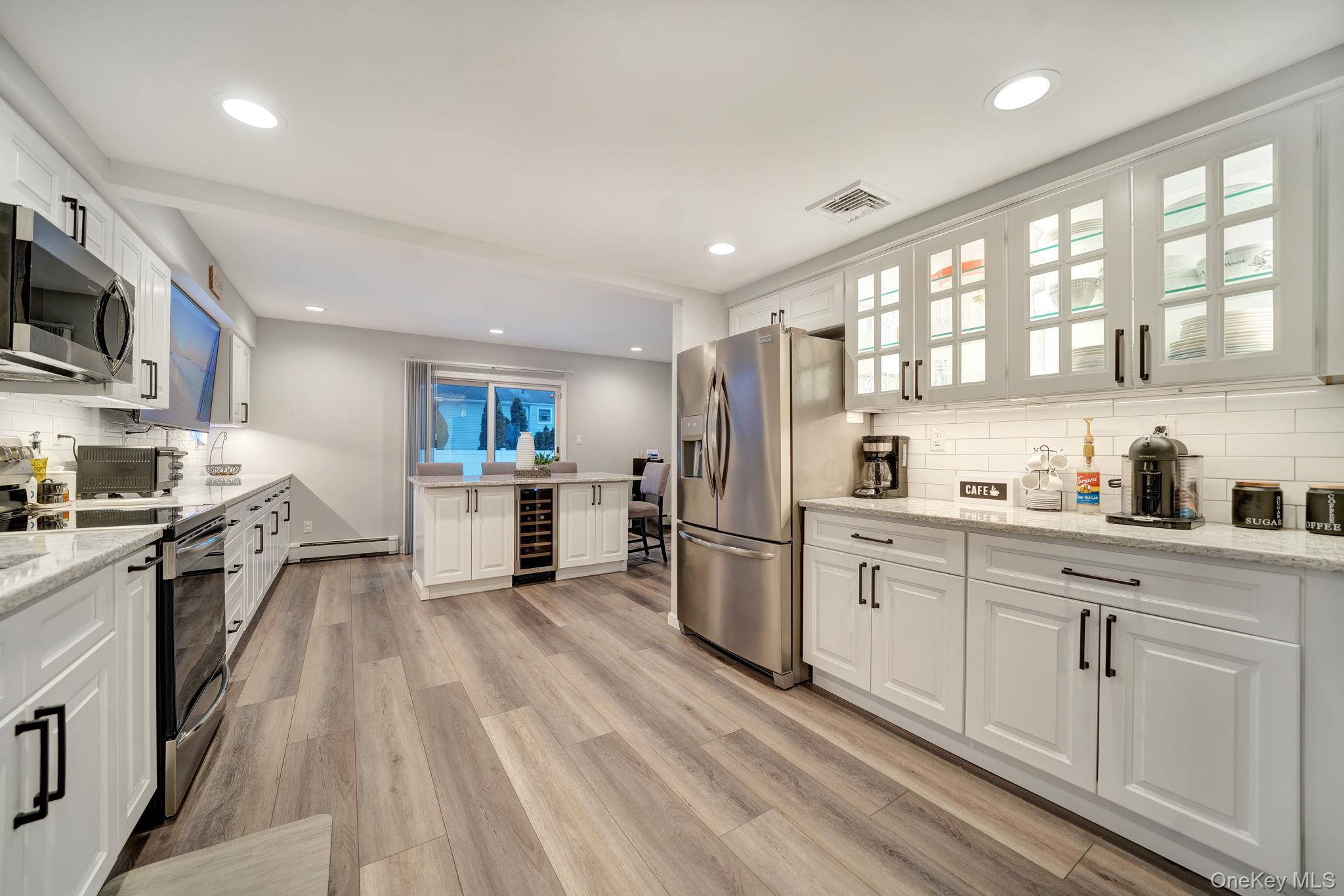 #19 photo, 2550 Natta Boulevard, Нассау ‖ Bellmore , NY 11710