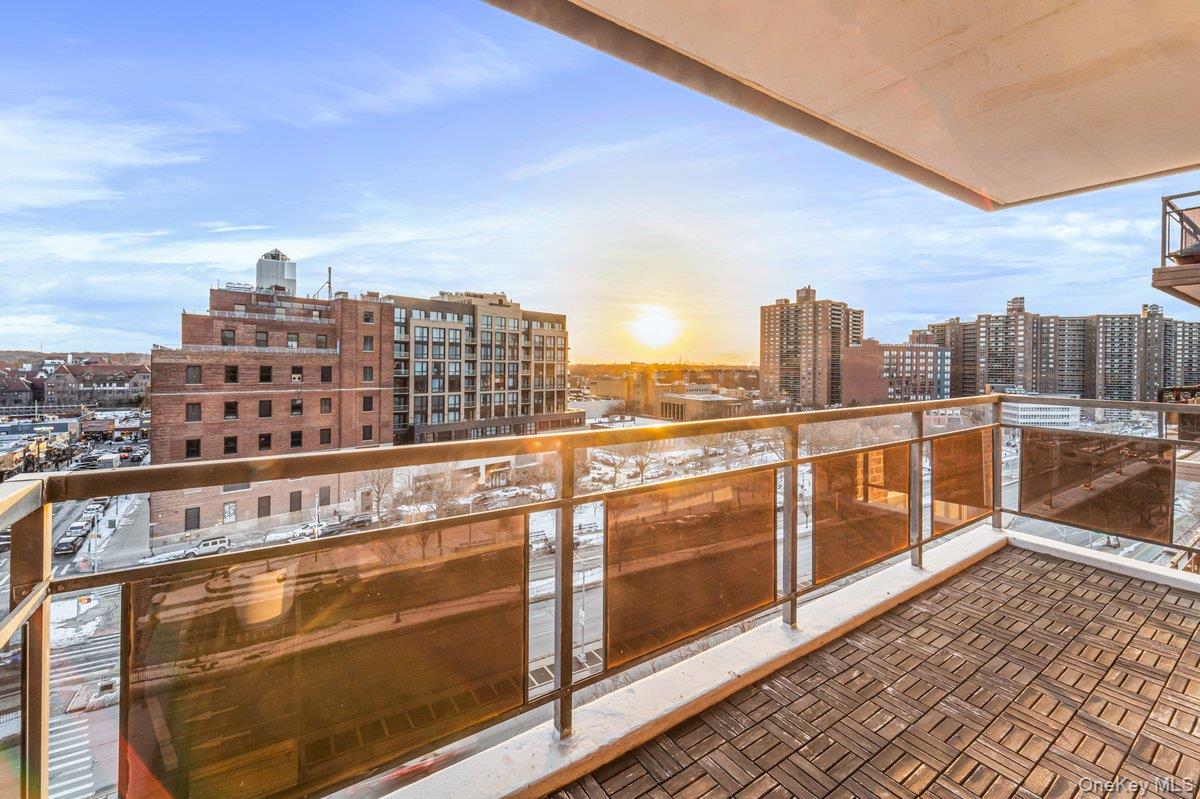 #16 photo, 70-20 108, קווינס Forest Hills , NY 11375