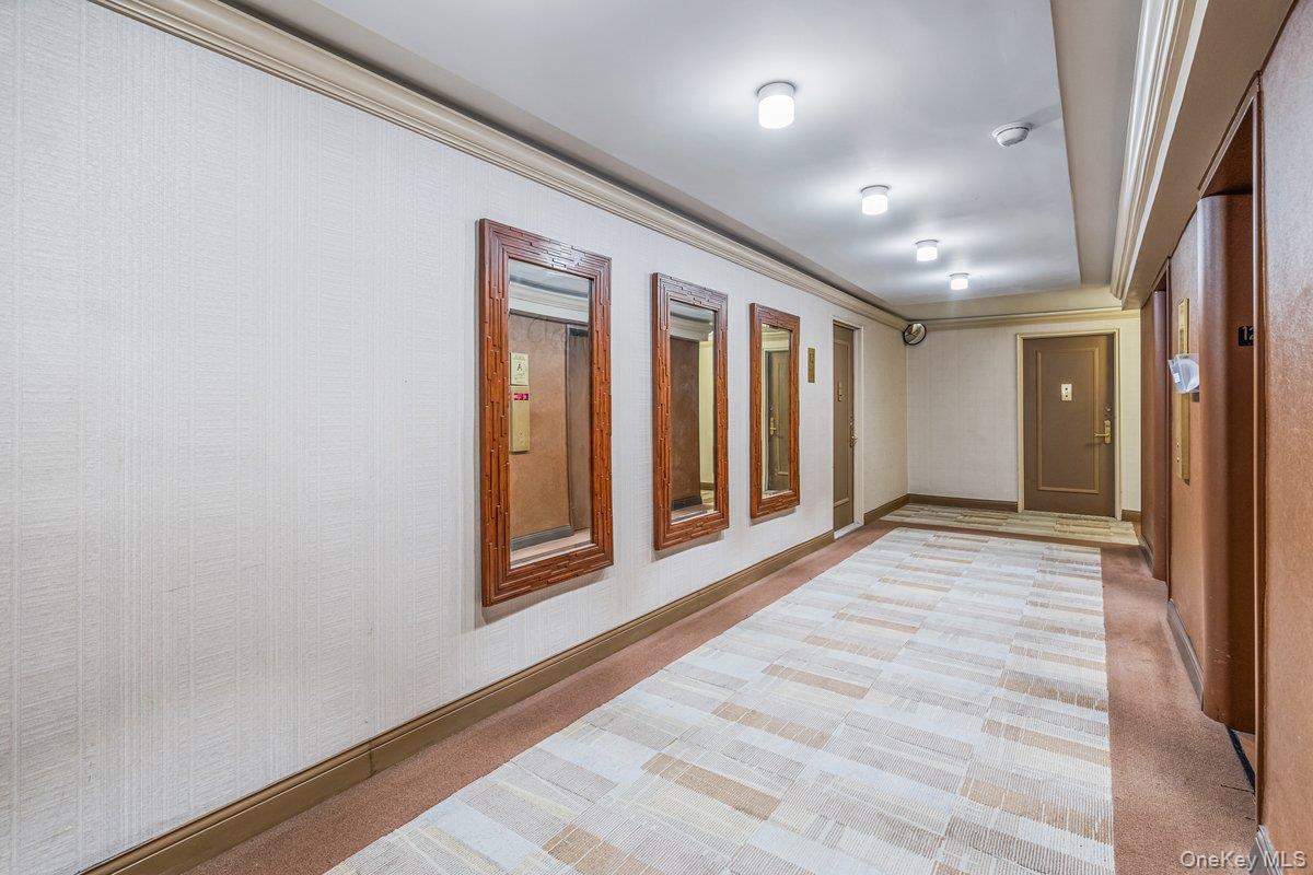 #3 photo, 70-20 108, קווינס Forest Hills , NY 11375