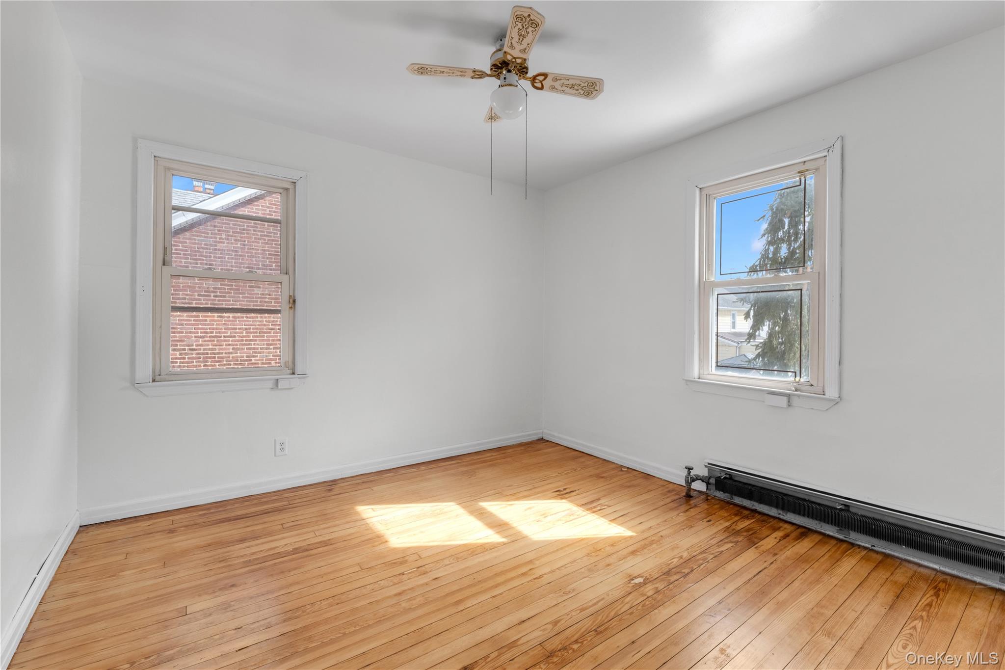 #12 photo, 14610 13th Avenue, Whitestone , NY 11357