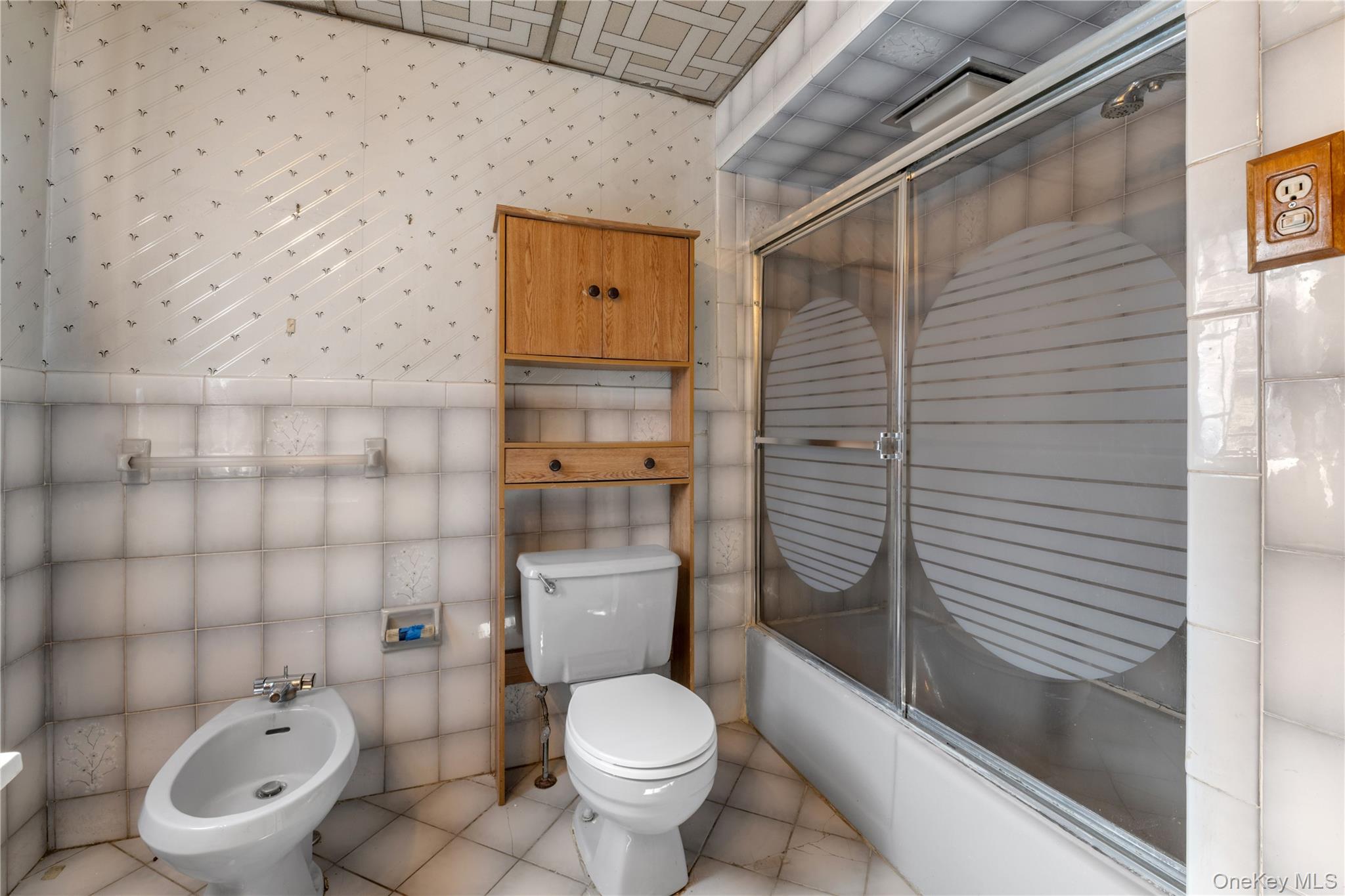 #14 photo, 14610 13th Avenue, Whitestone , NY 11357