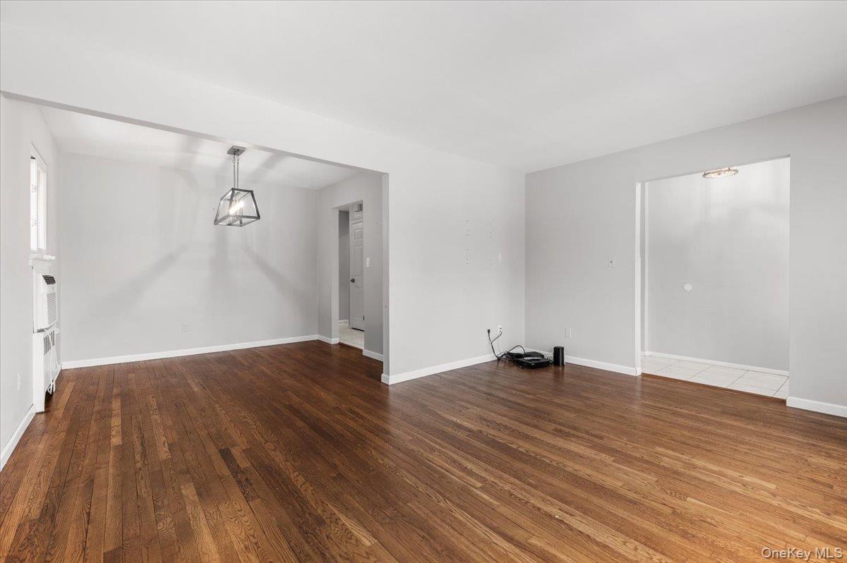 #5 photo, 3620 Tuscala Street, Нассау ‖ Seaford , NY 11783