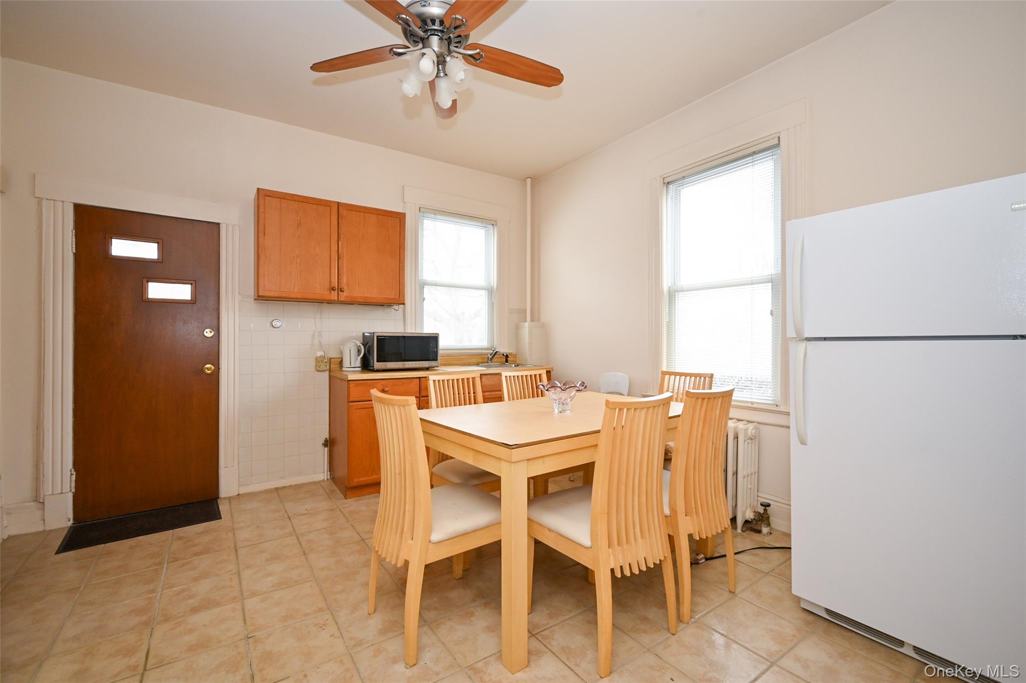 #7 photo, 47-21 162nd Street, Flushing , NY 11358