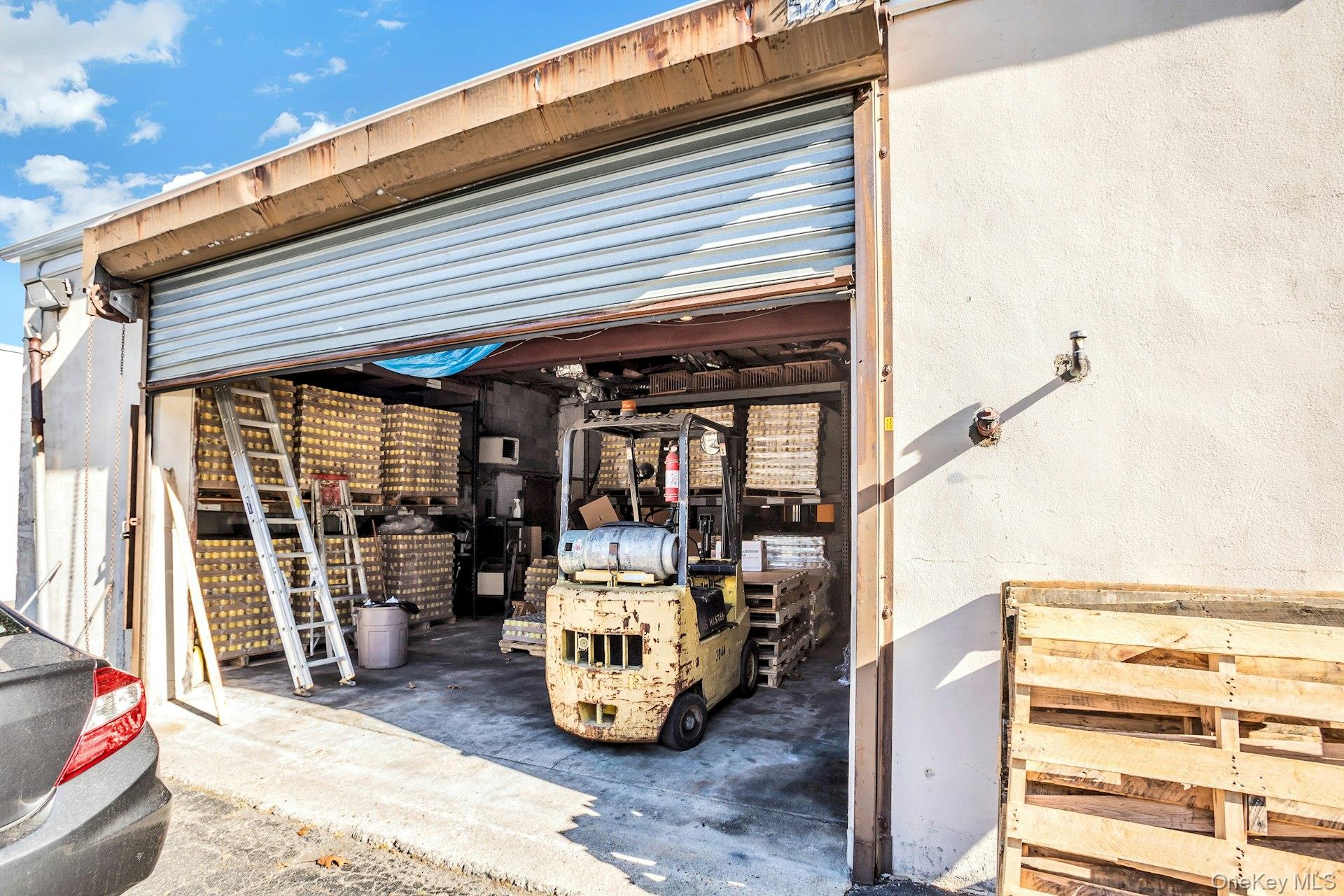 #6 photo, 227 Wall Street, Huntington , NY 11743