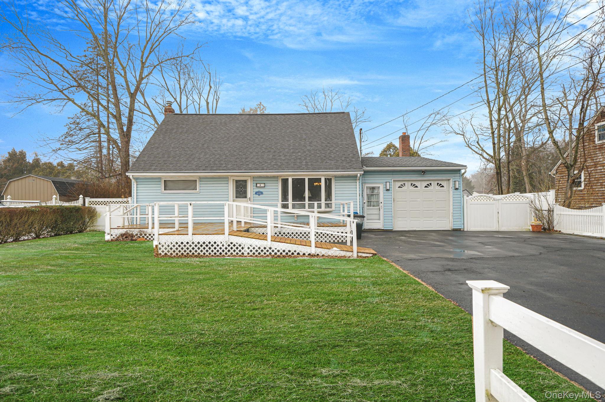 #1 photo, 6 Noahs Path, سوفولك Rocky Point , NY 11778