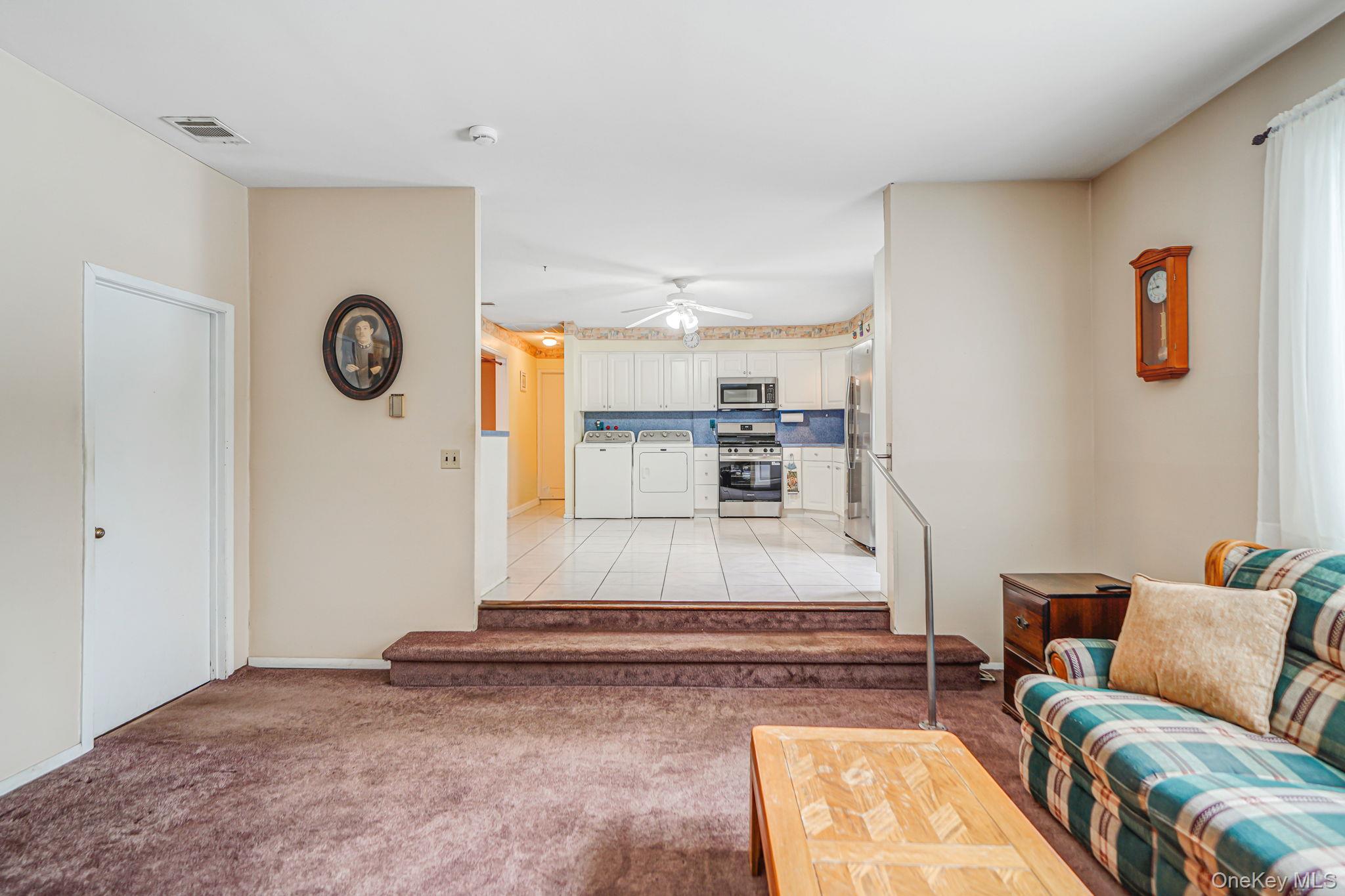 #18 photo, 6 Noahs Path, سوفولك Rocky Point , NY 11778