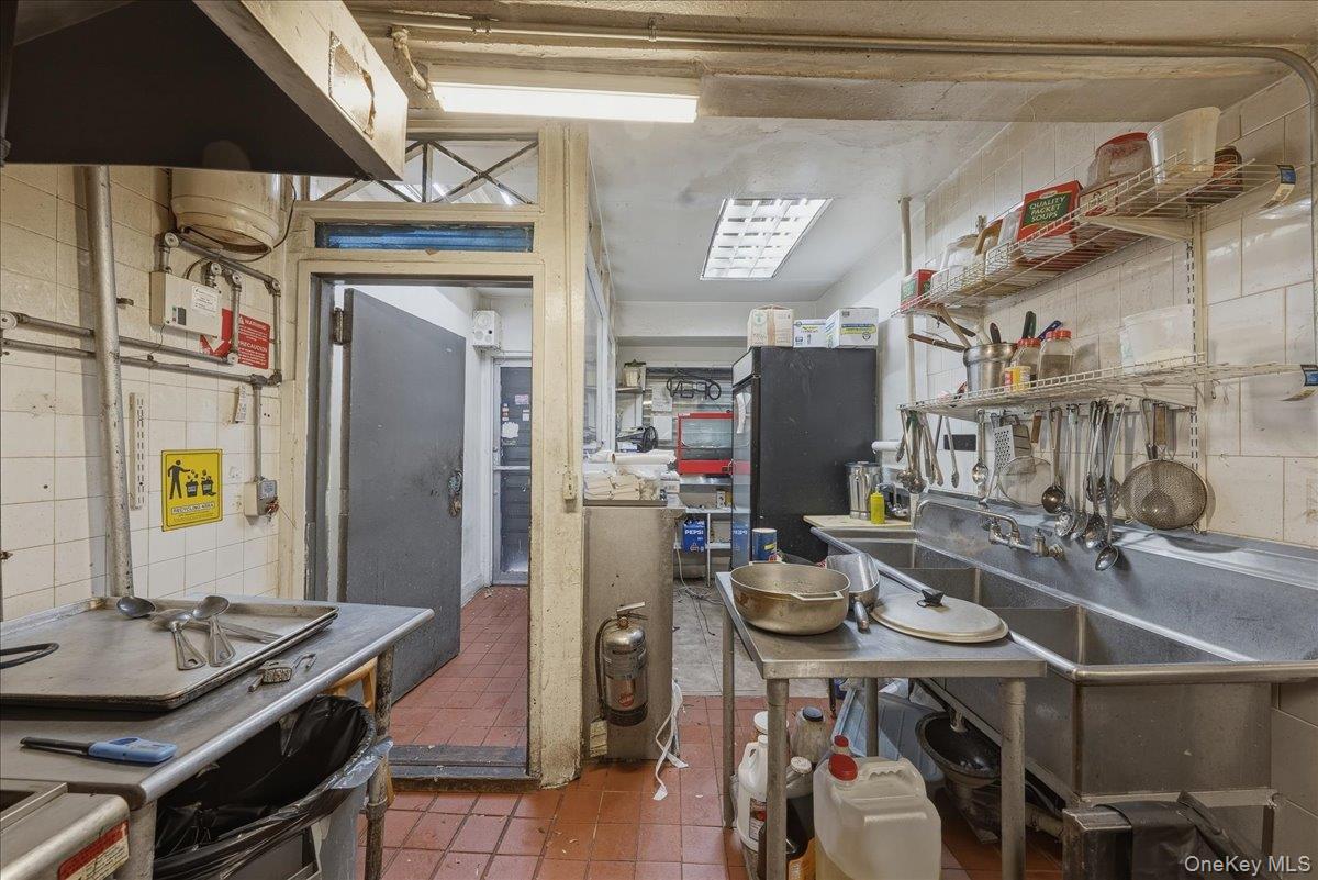 #20 photo, 426 Decatur Street, Brooklyn , NY 11233