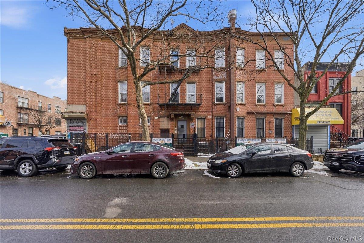 #3 photo, 426 Decatur Street, Brooklyn , NY 11233