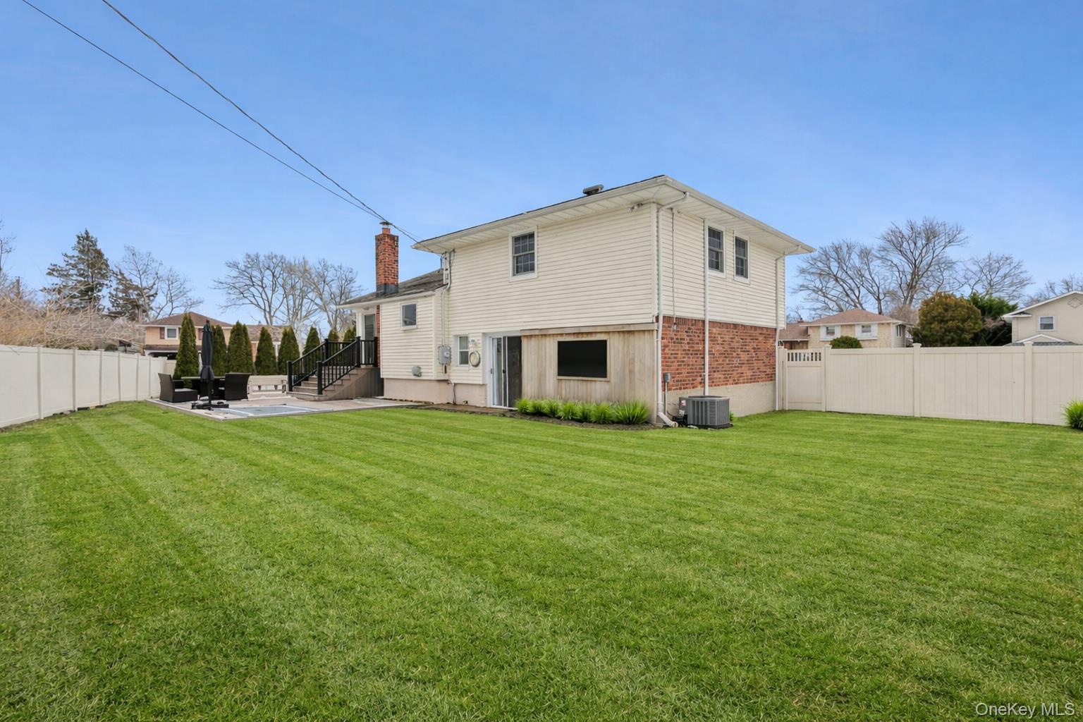 #15 photo, 23 Cynthia Lane, East Islip , NY 11730