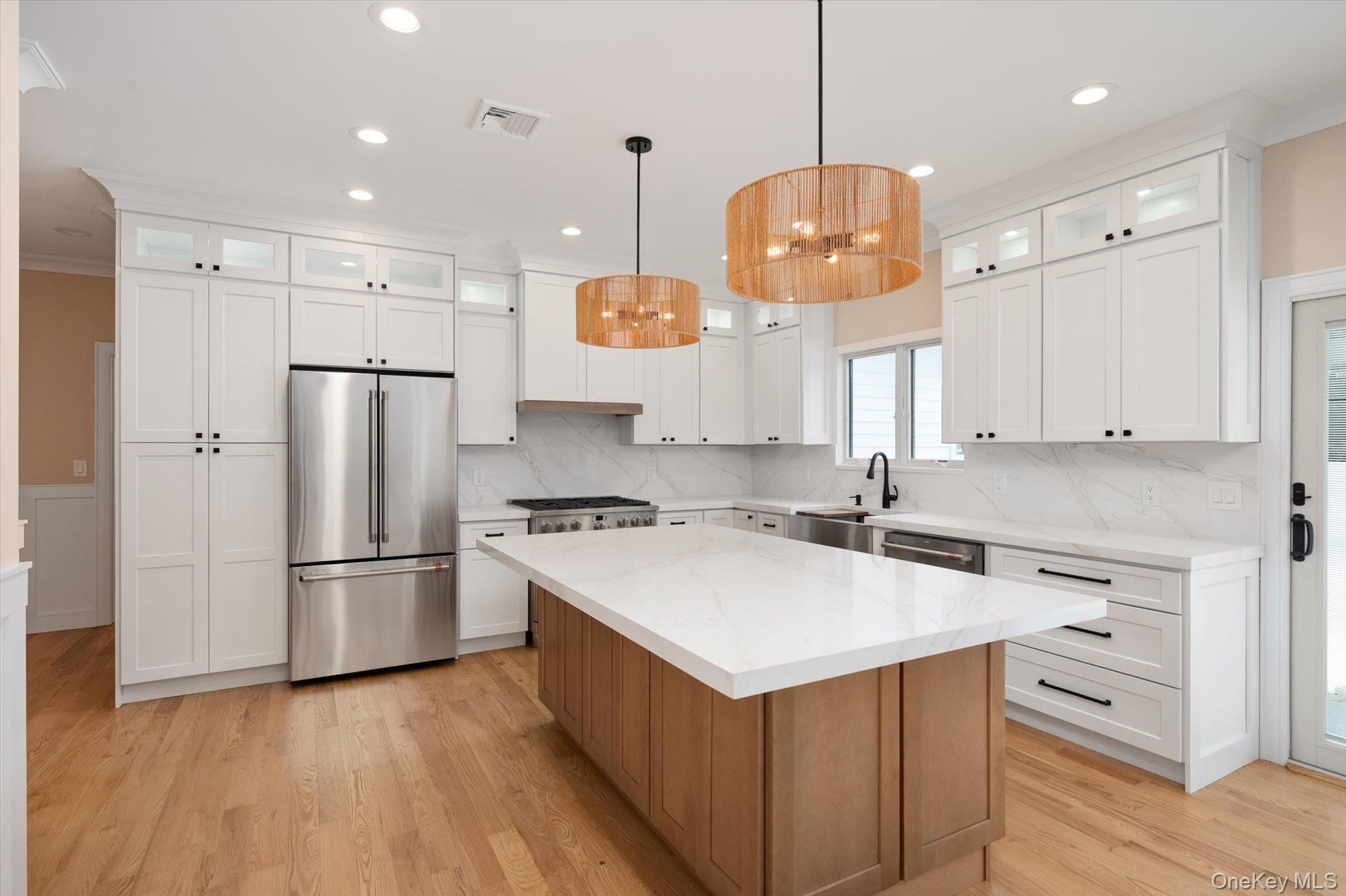 #8 photo, 3356 Carrollton Avenue, מחוז נסאו Wantagh , NY 11793