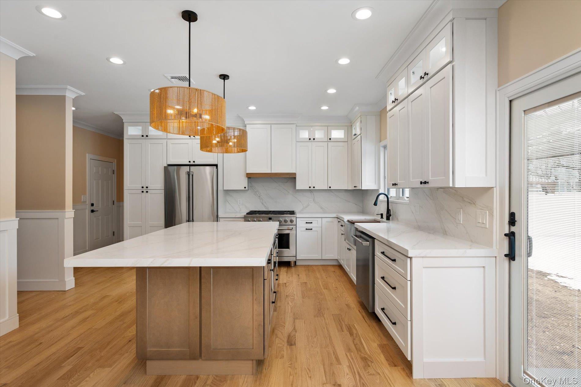 #9 photo, 3356 Carrollton Avenue, מחוז נסאו Wantagh , NY 11793