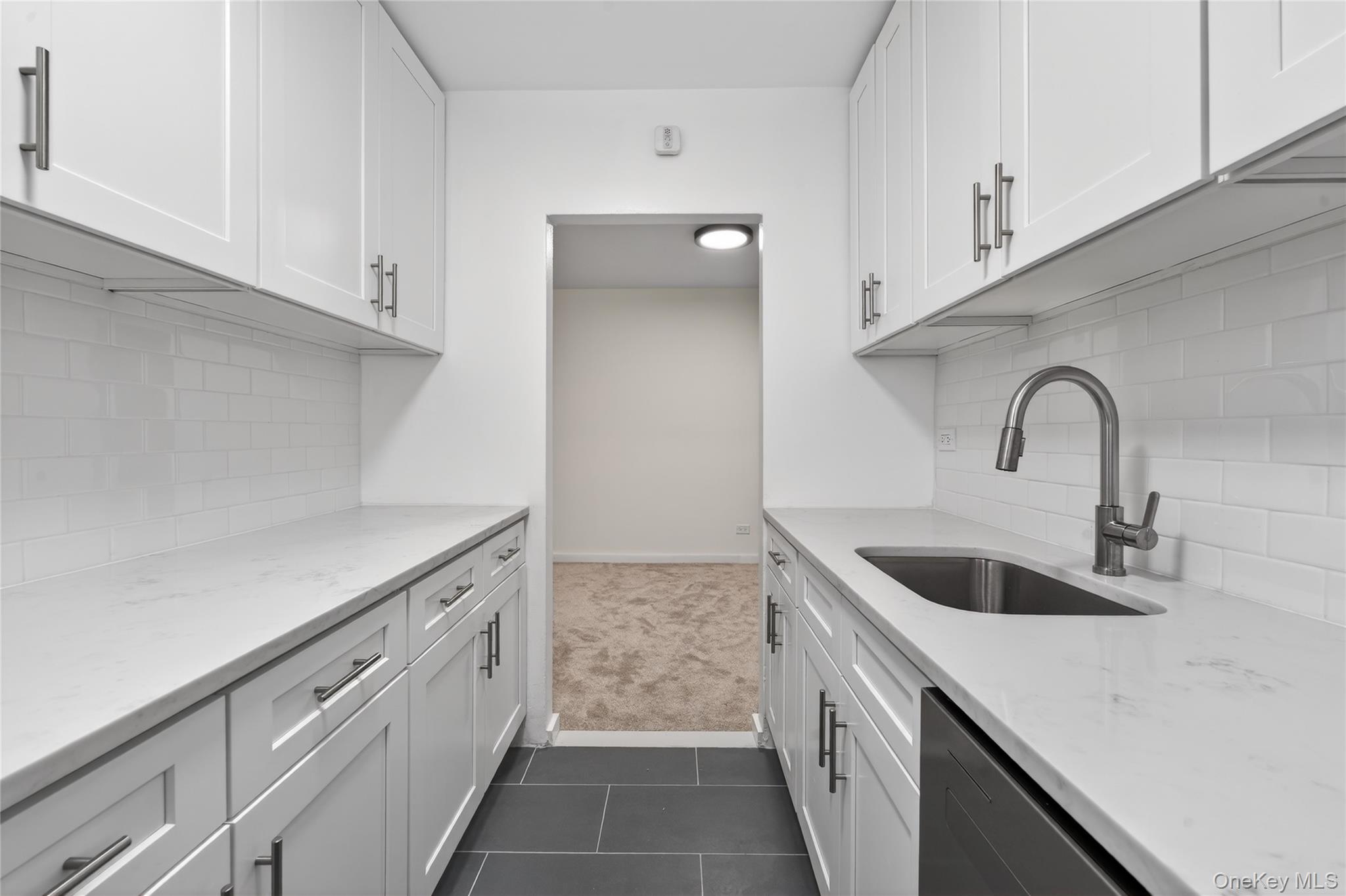 #8 photo, 91-08 32nd Avenue, كوينز Jackson Heights , NY 11369