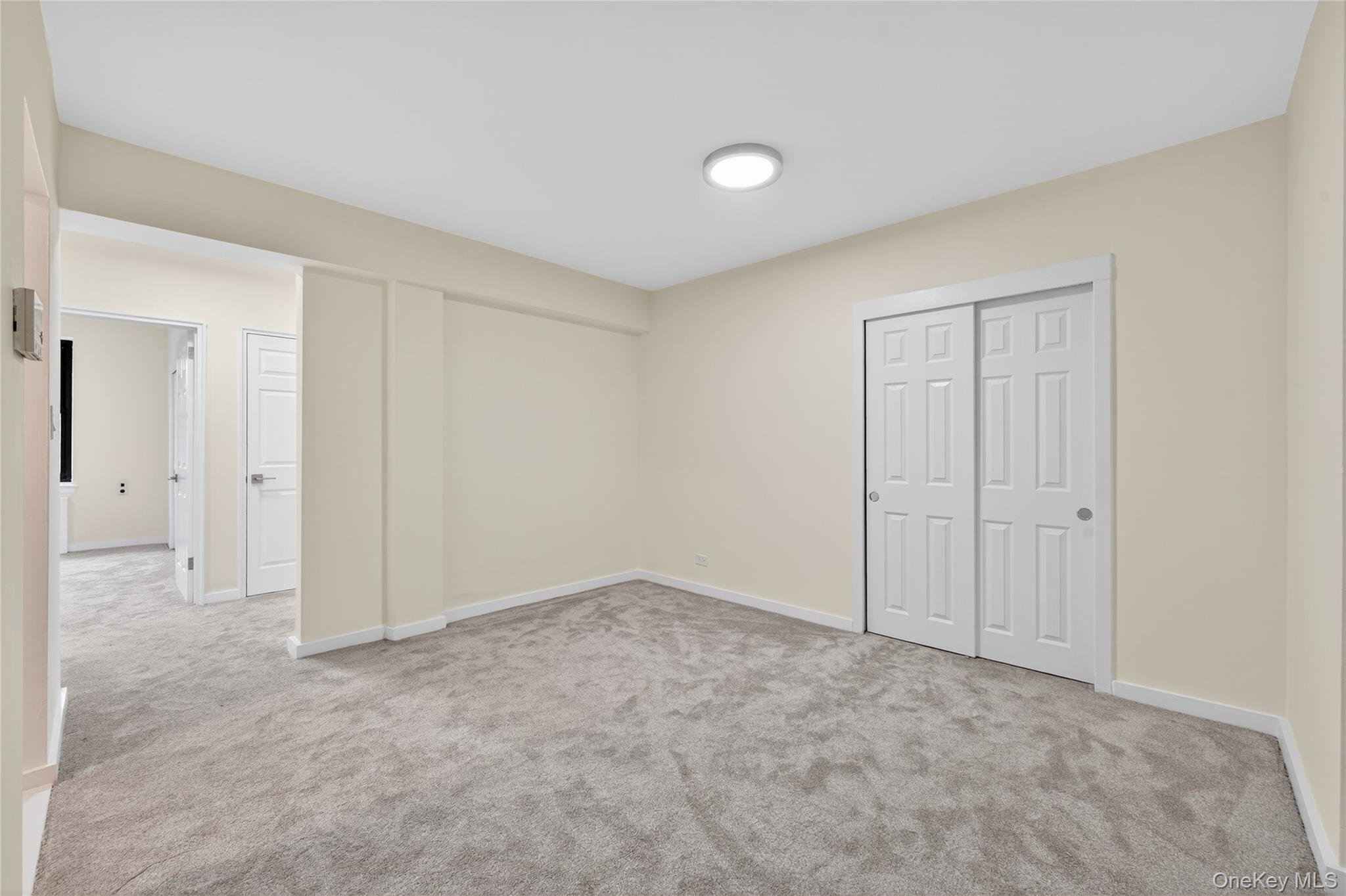 #4 photo, 3240 92nd Street, كوينز Jackson Heights , NY 11369