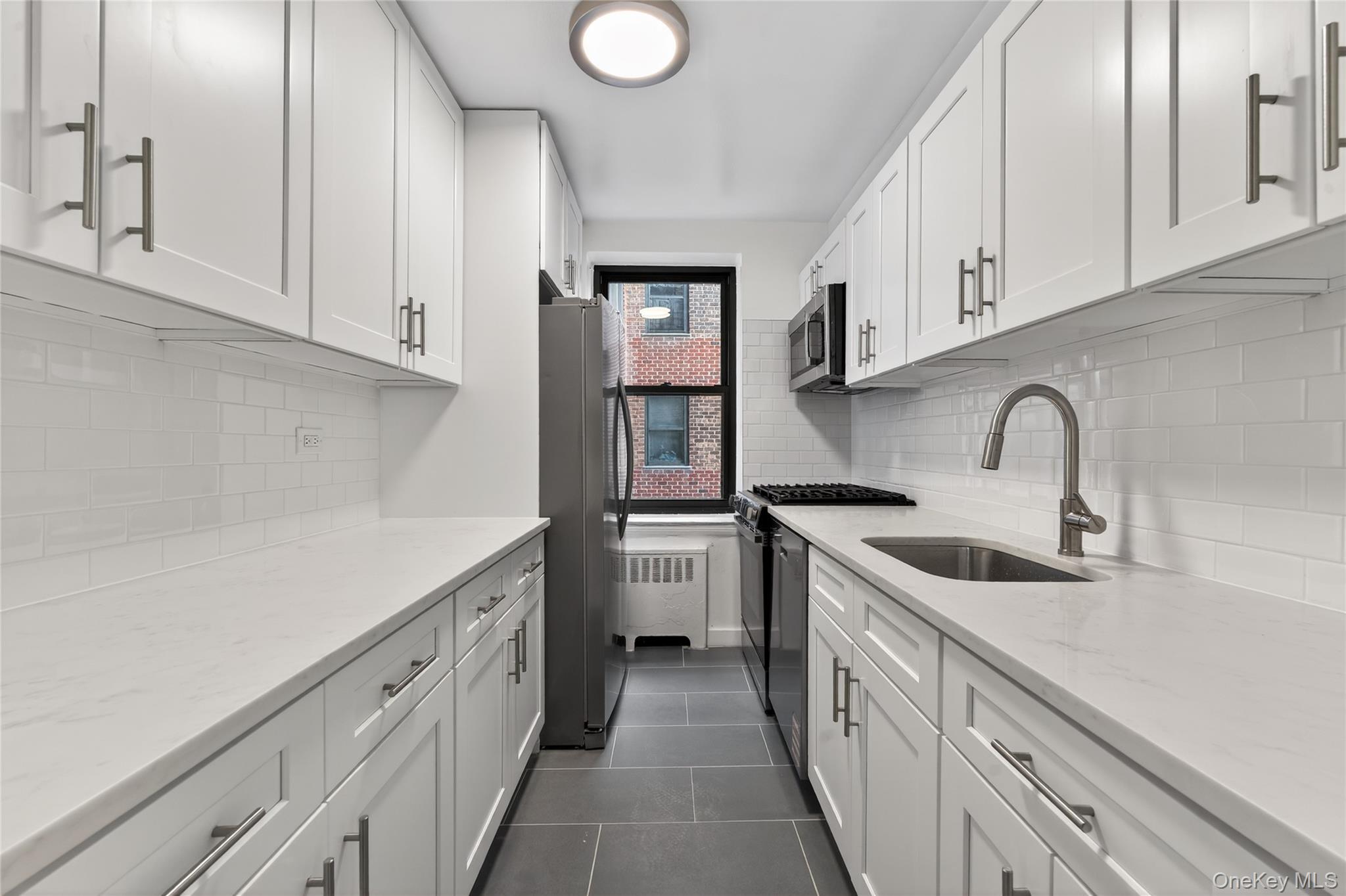 #6 photo, 3240 92nd Street, كوينز Jackson Heights , NY 11369