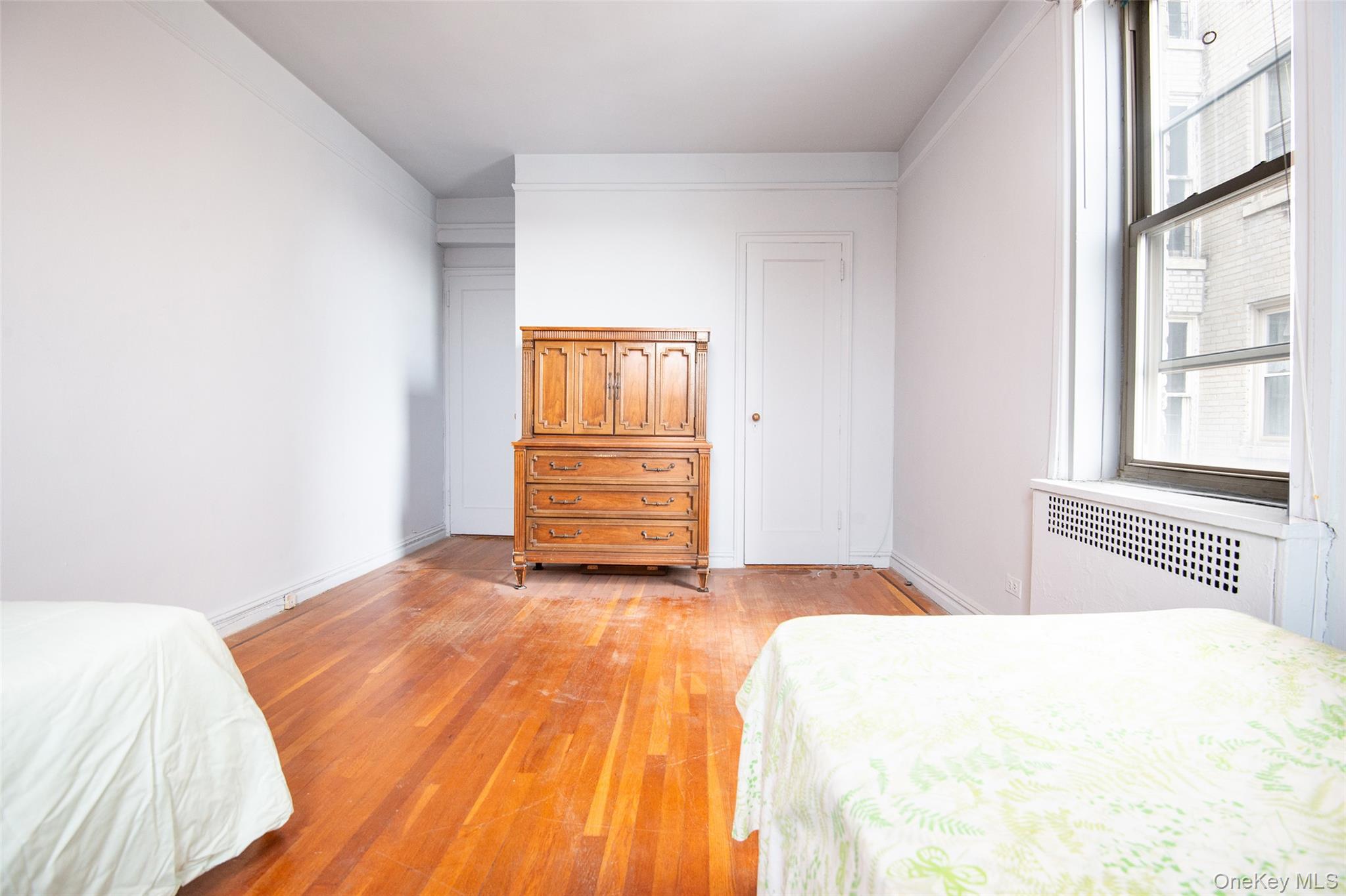 #12 photo, 3321 Bruckner Boulevard, Bronx , NY 10461